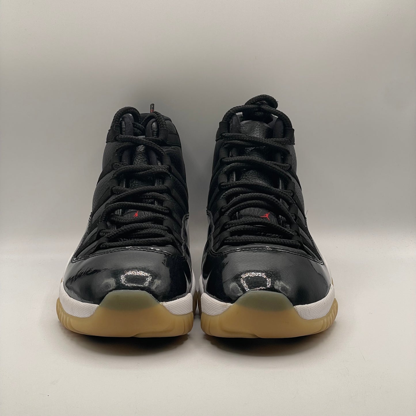 (USED) Jordan 11 72-10 Size 10