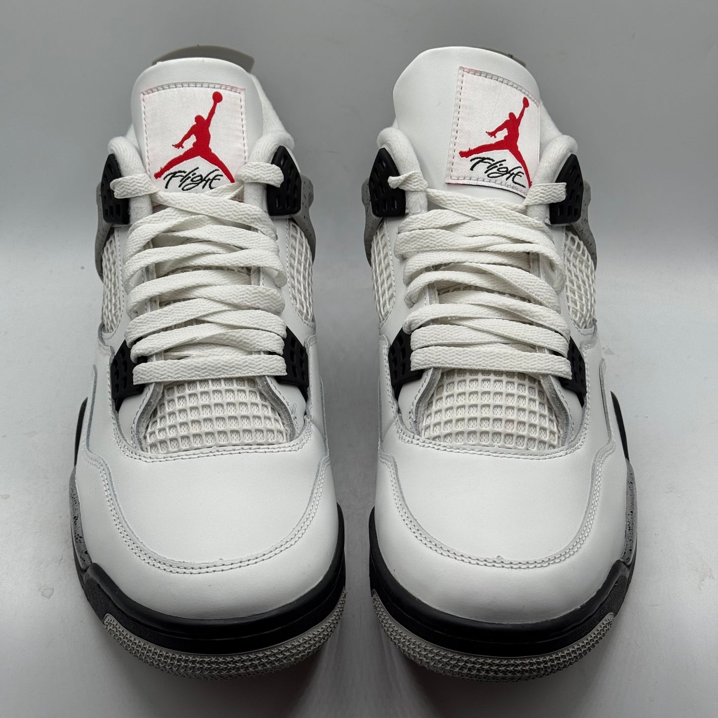 (Worn 1x) Jordan 4 White cement size 10.5