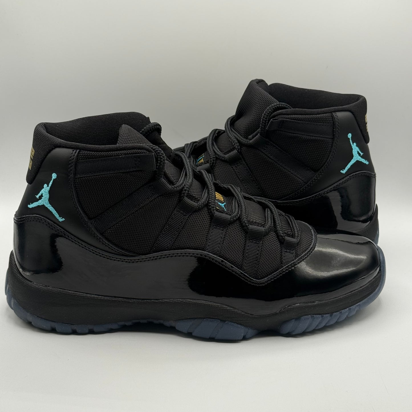 (USED) Jordan 11 Gamma Size 11