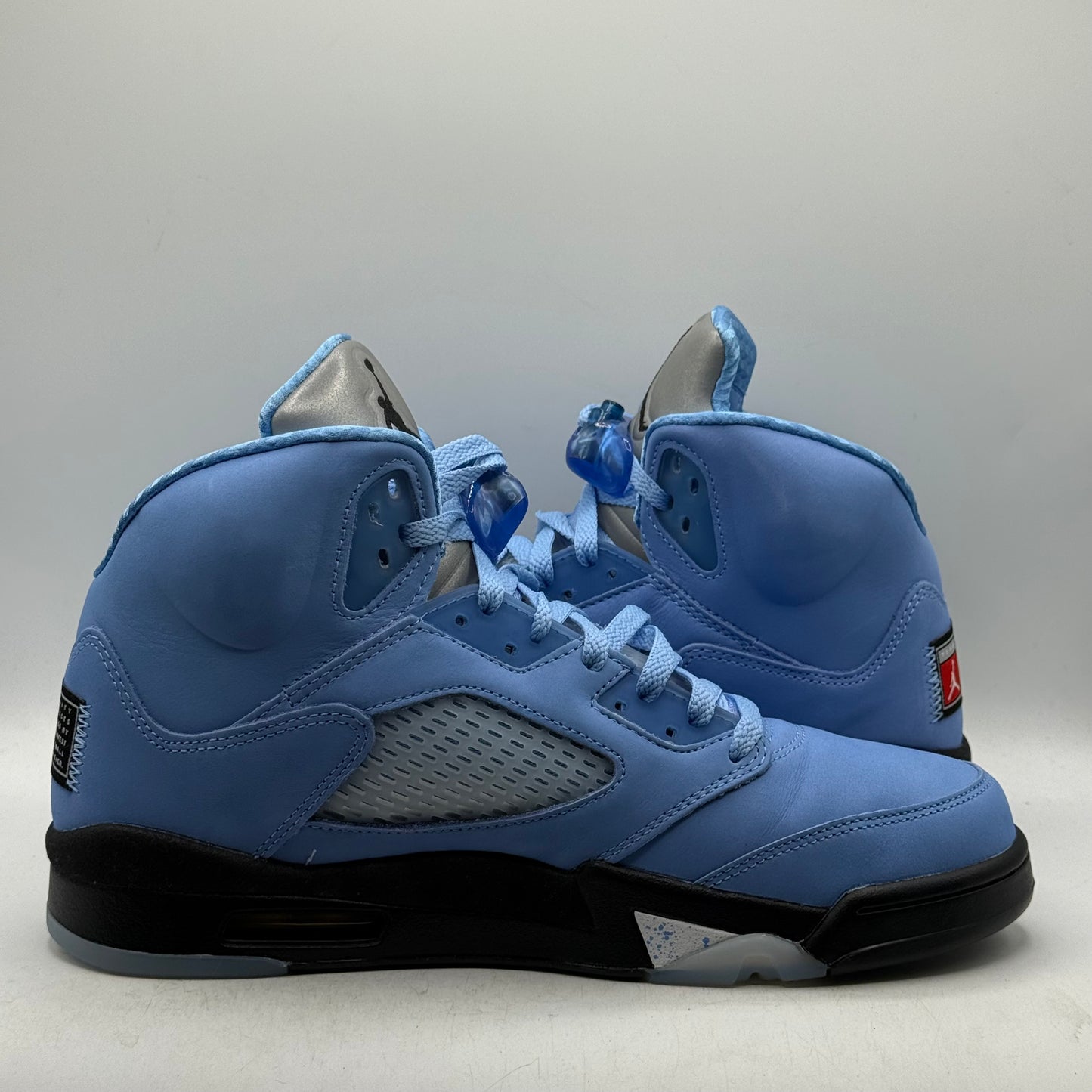 (USED) Jordan 5 University Blue Size 10.5