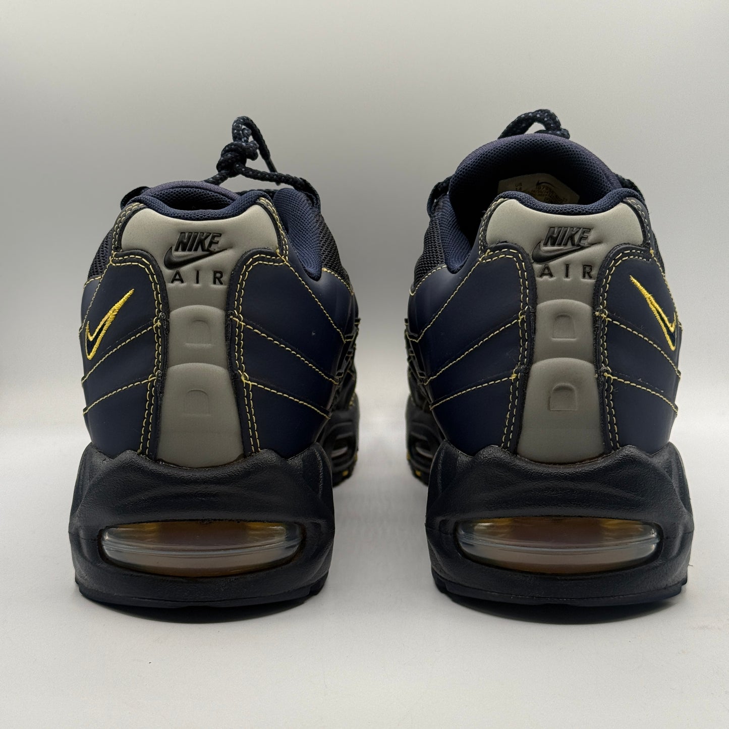 (USED) Nike Air Max 95 OG Big Bubble Michigan Size 14