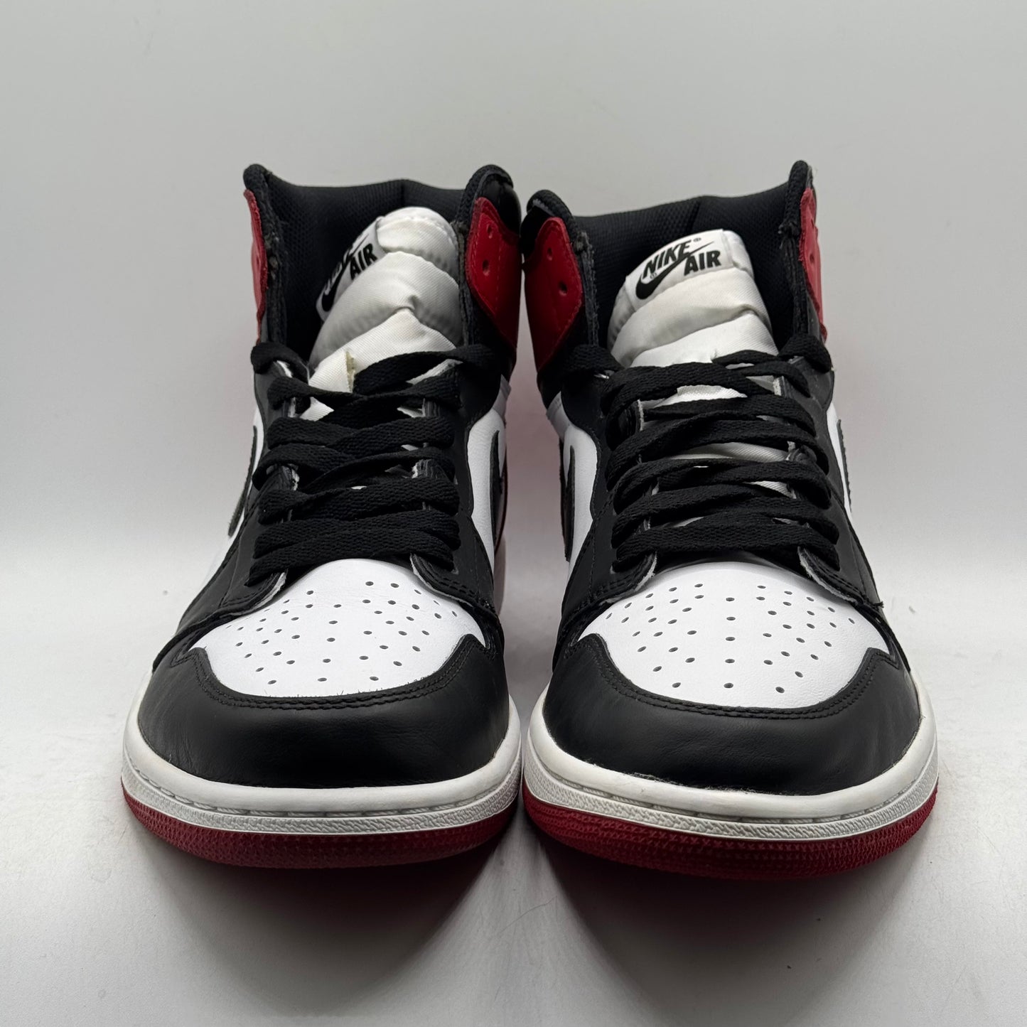 (USED) Jordan 1 Black Toe (2016) Size 10.5