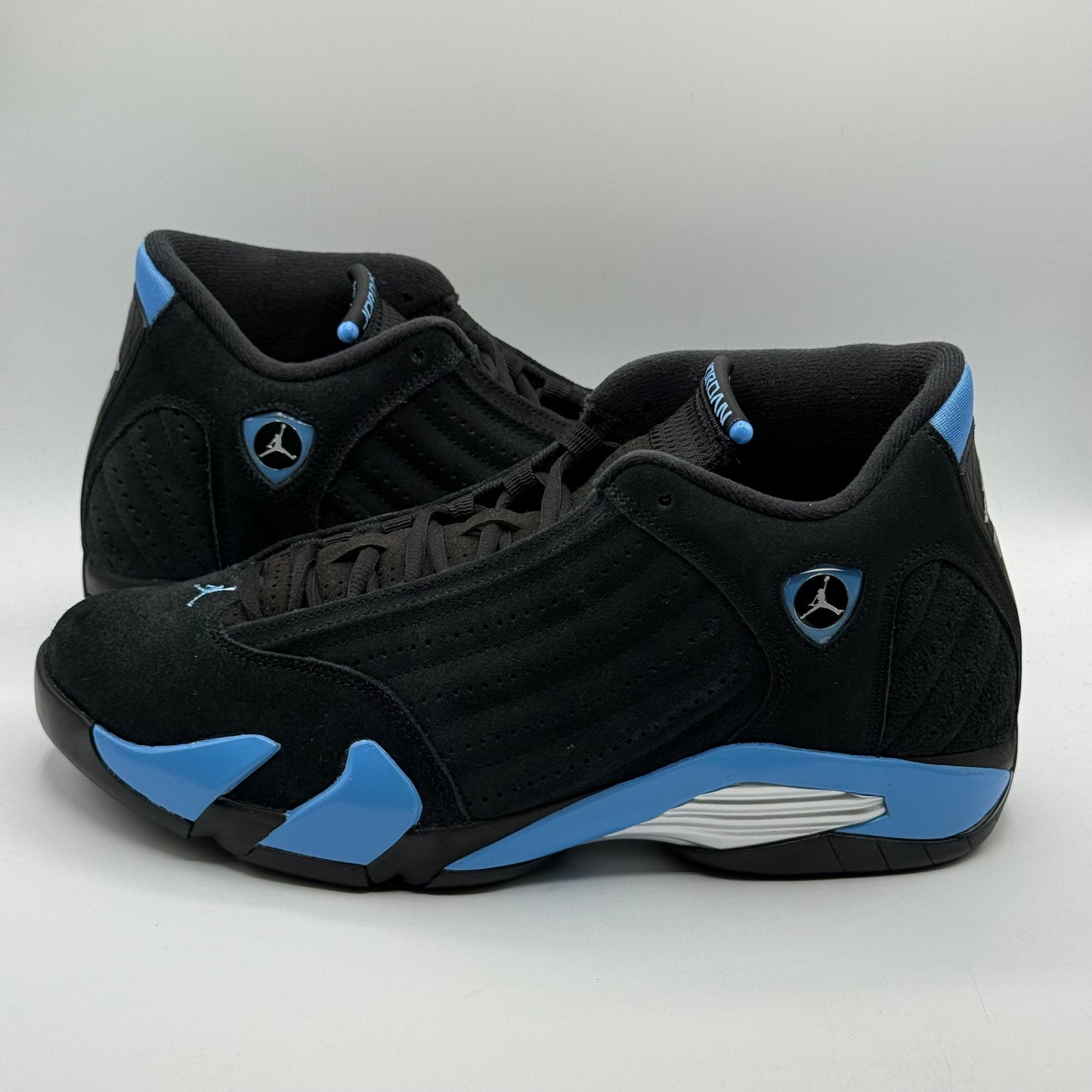 (USED) Jordan 14 Black University Blue Size 11