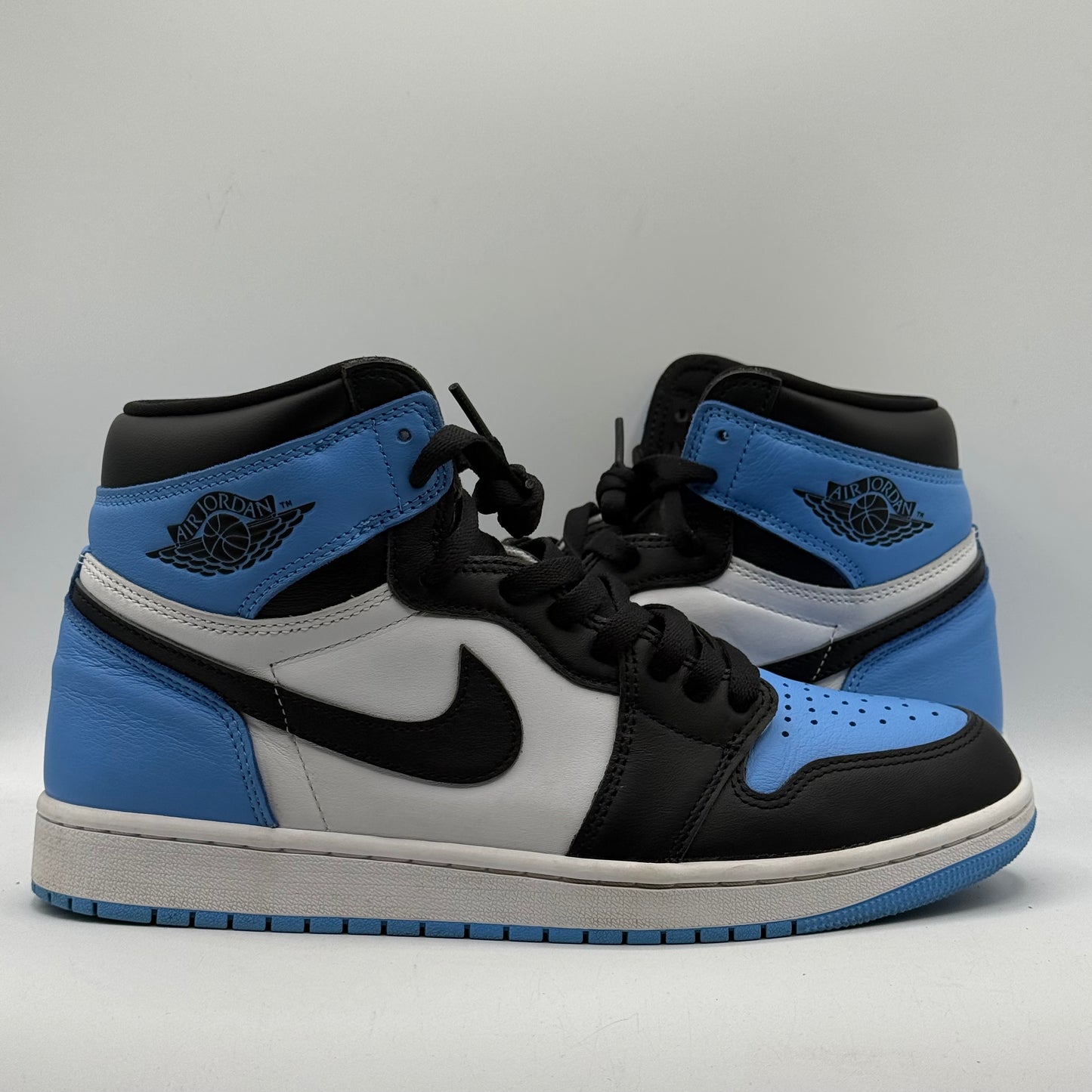 (Used) Jordan 1 High UNC Size 9.5