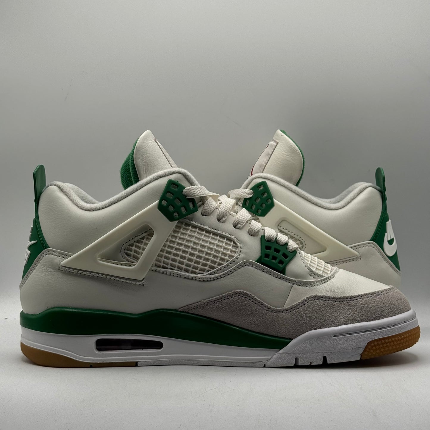 (USED) Jordan 4 SB Pine Green Size 10