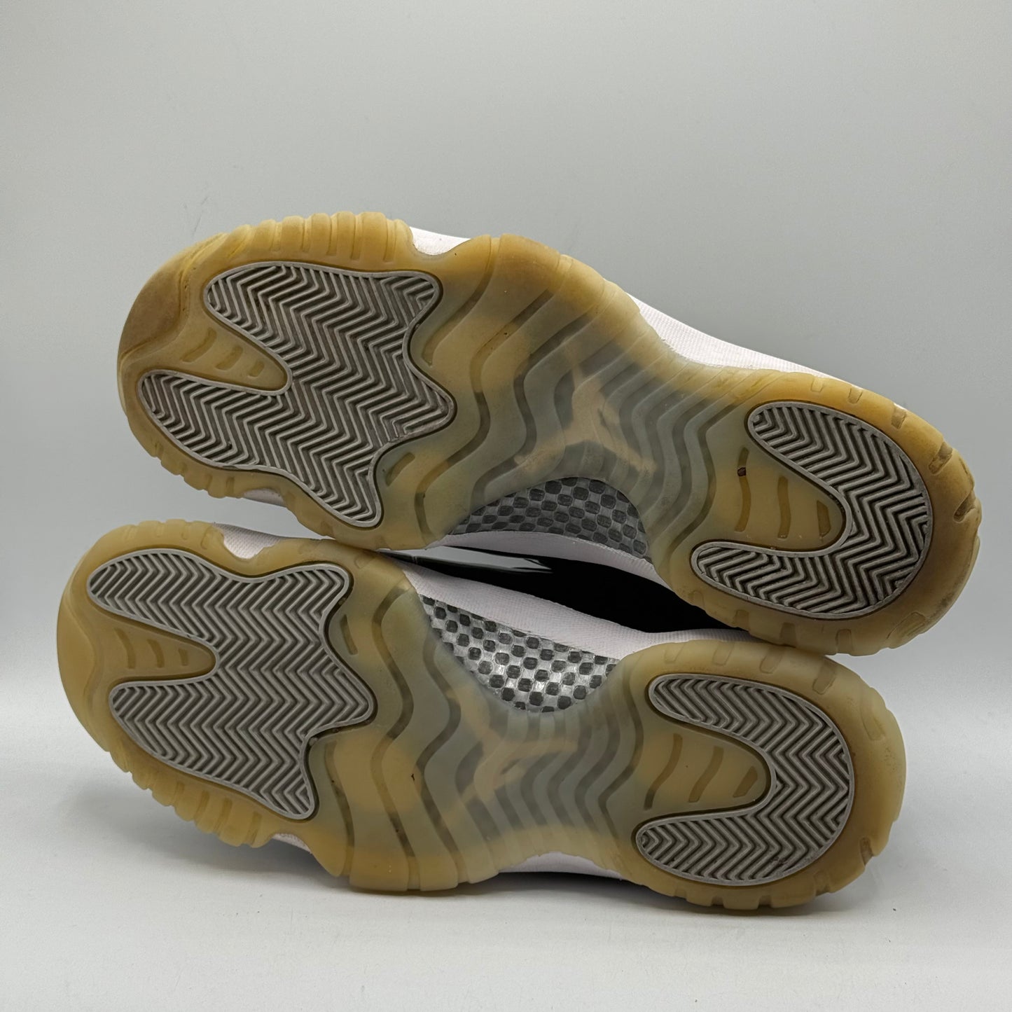 (Used No Box) Jordan 11 Jubilee Size 9.5