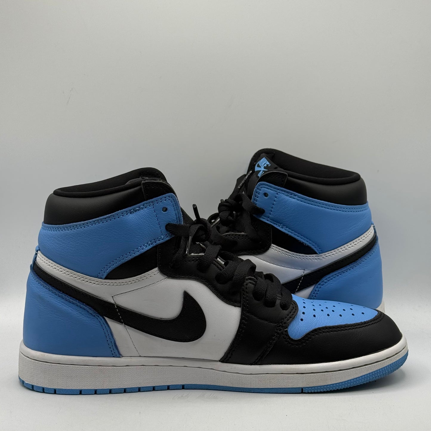 (Used) Jordan 1 High UNC Size 9.5
