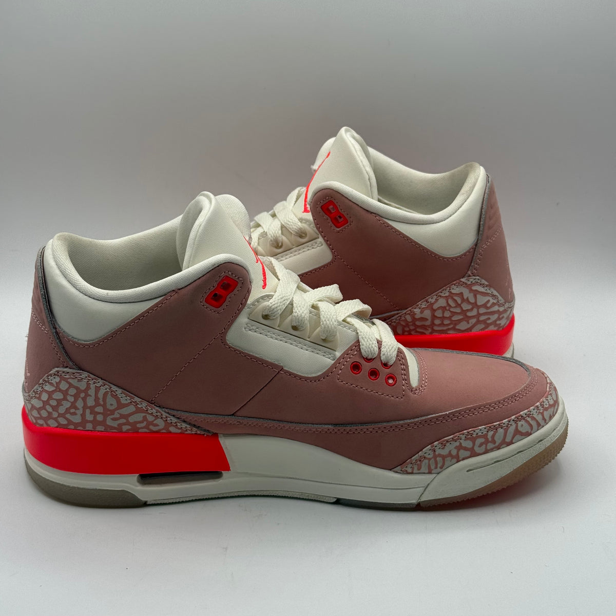 (USED) Jordan 3 Rust Pink Size 8W/6.5Y