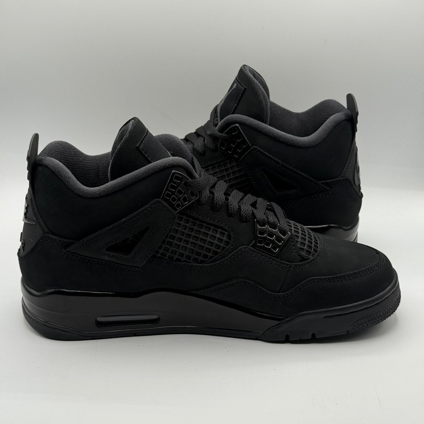 (USED) Jordan 4 Black Cat Size 8.5
