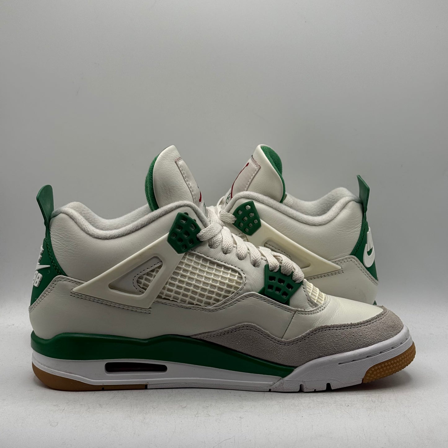 (Used) Jordan 4 SB Pine Green Size 7.5