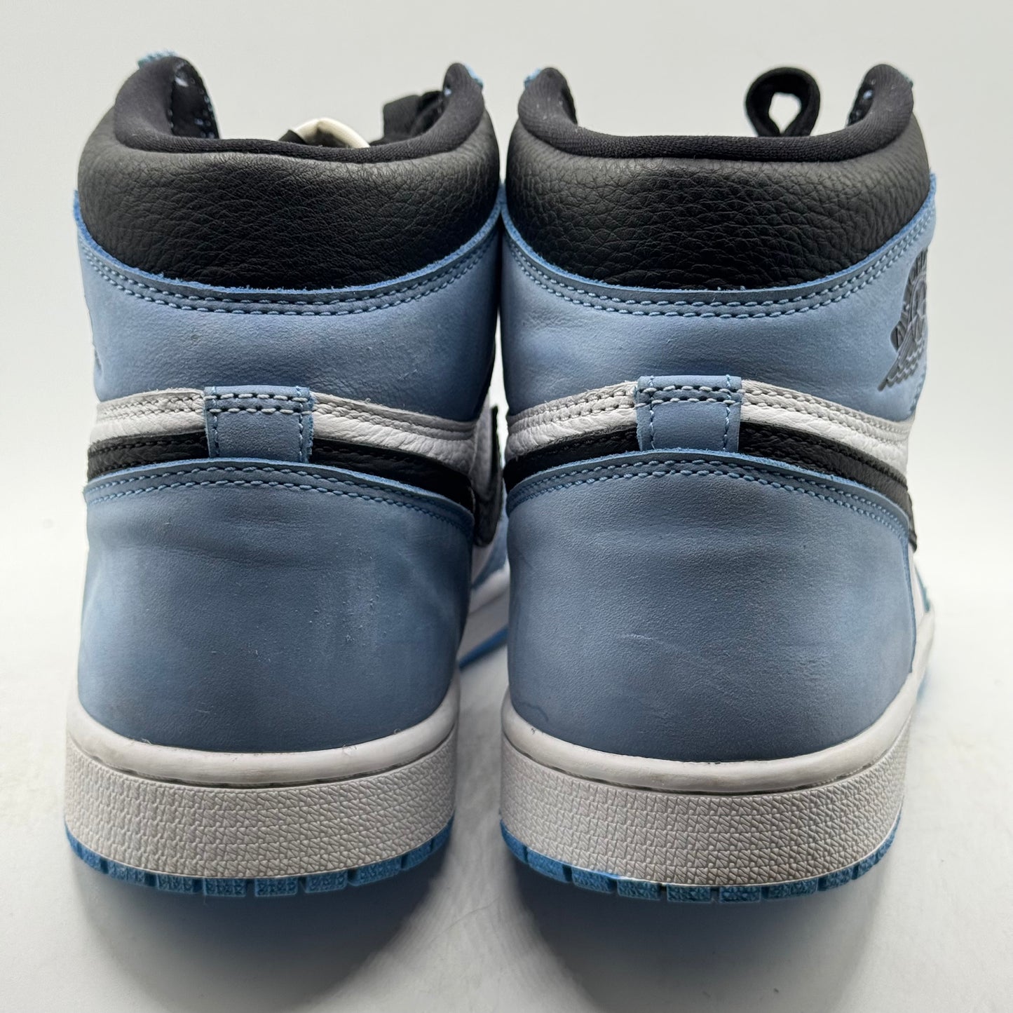 (USED) Jordan 1 High University Blue Size 9.5