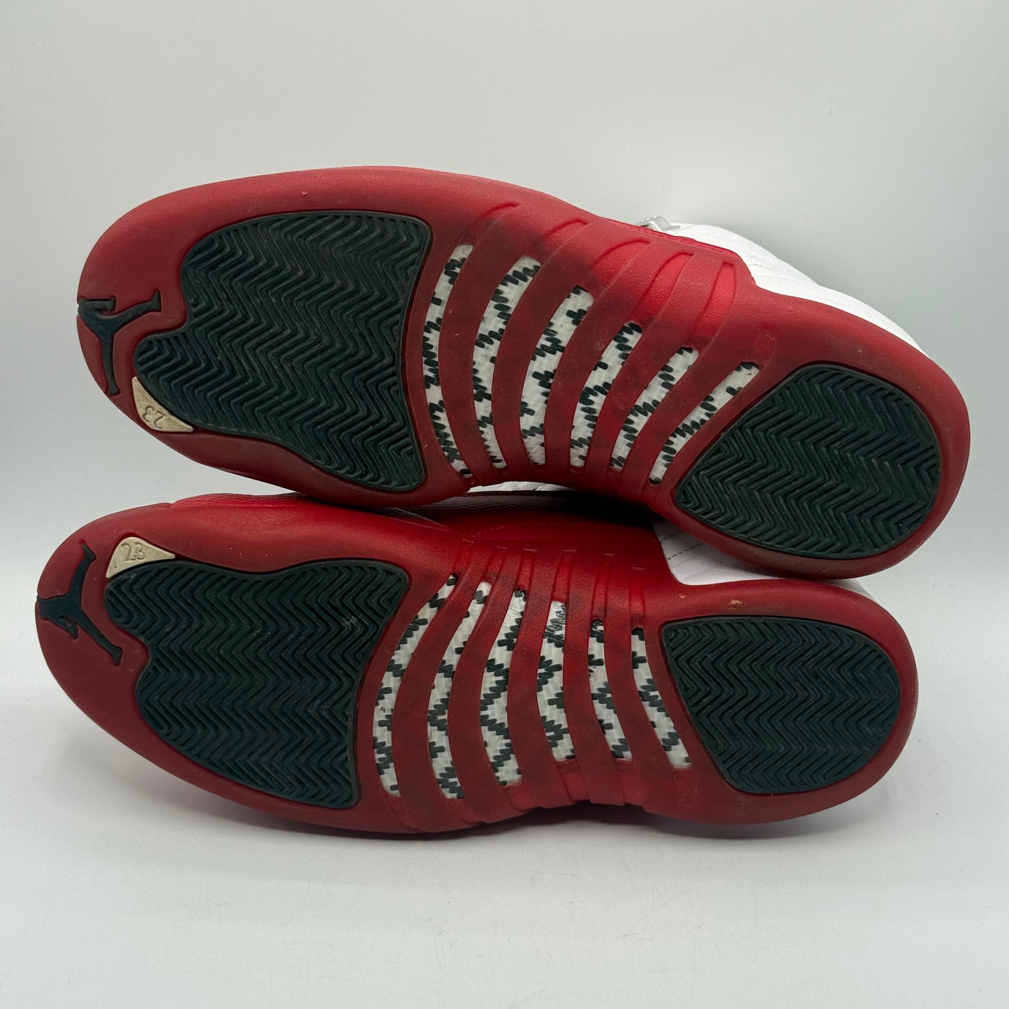 (USED NO BOX) Jordan 12 Cherry Size 10.5