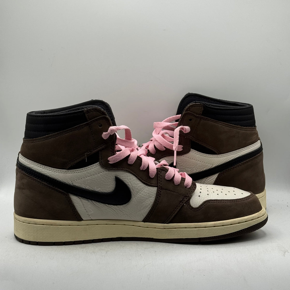 (USED) Jordan 1 High Travis Scott Mocha Size 12