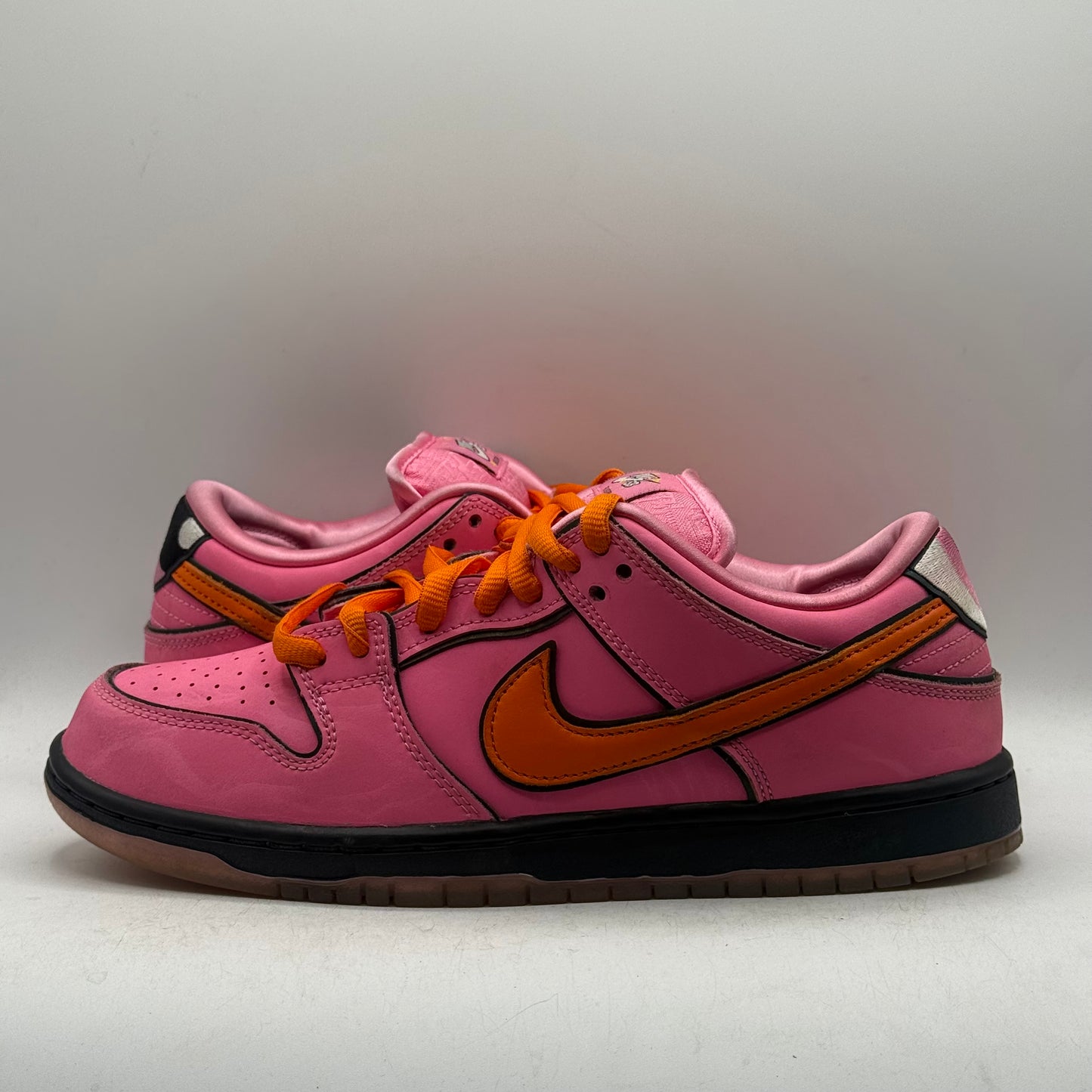(USED NO BOX) Nike SB Dunk Low PowerPuff Girls Blossom Size 8