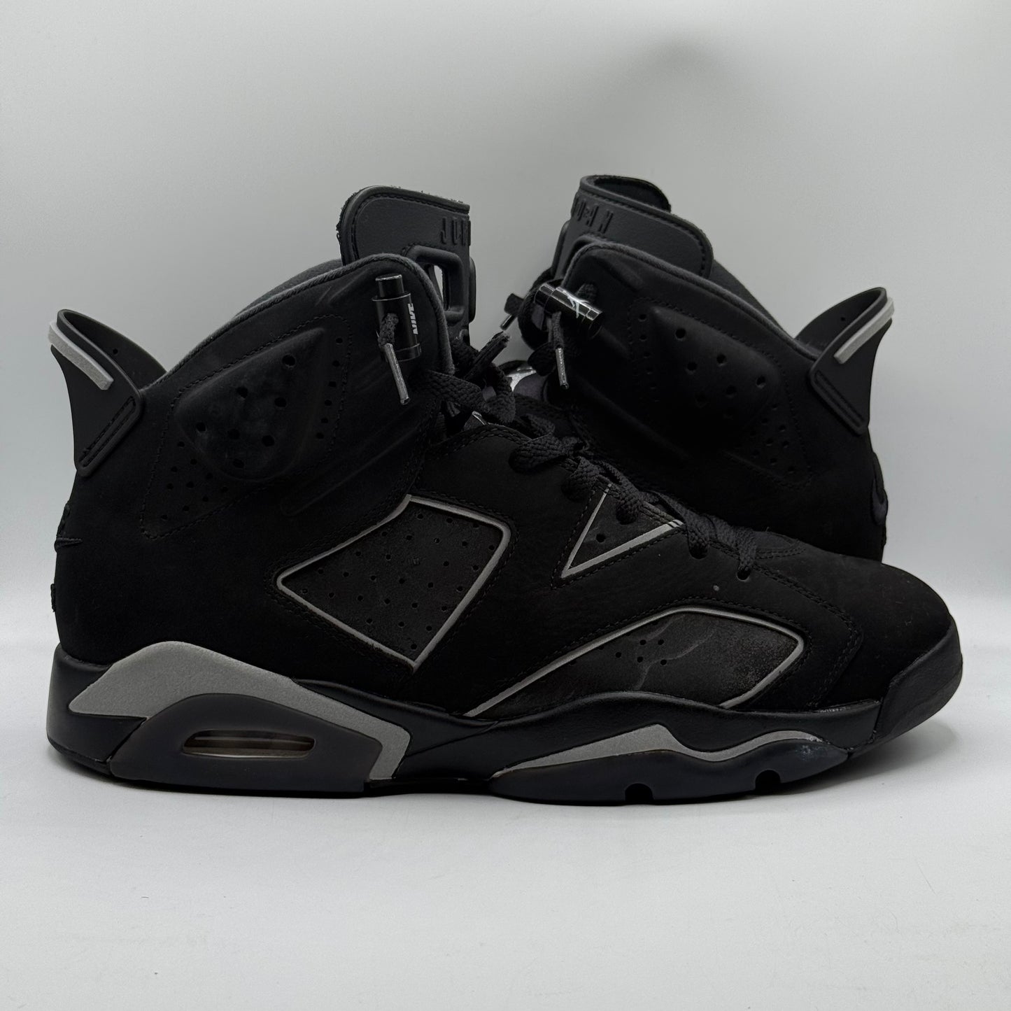 (USED) Jordan 6 Cap n Gown Size 11.5
