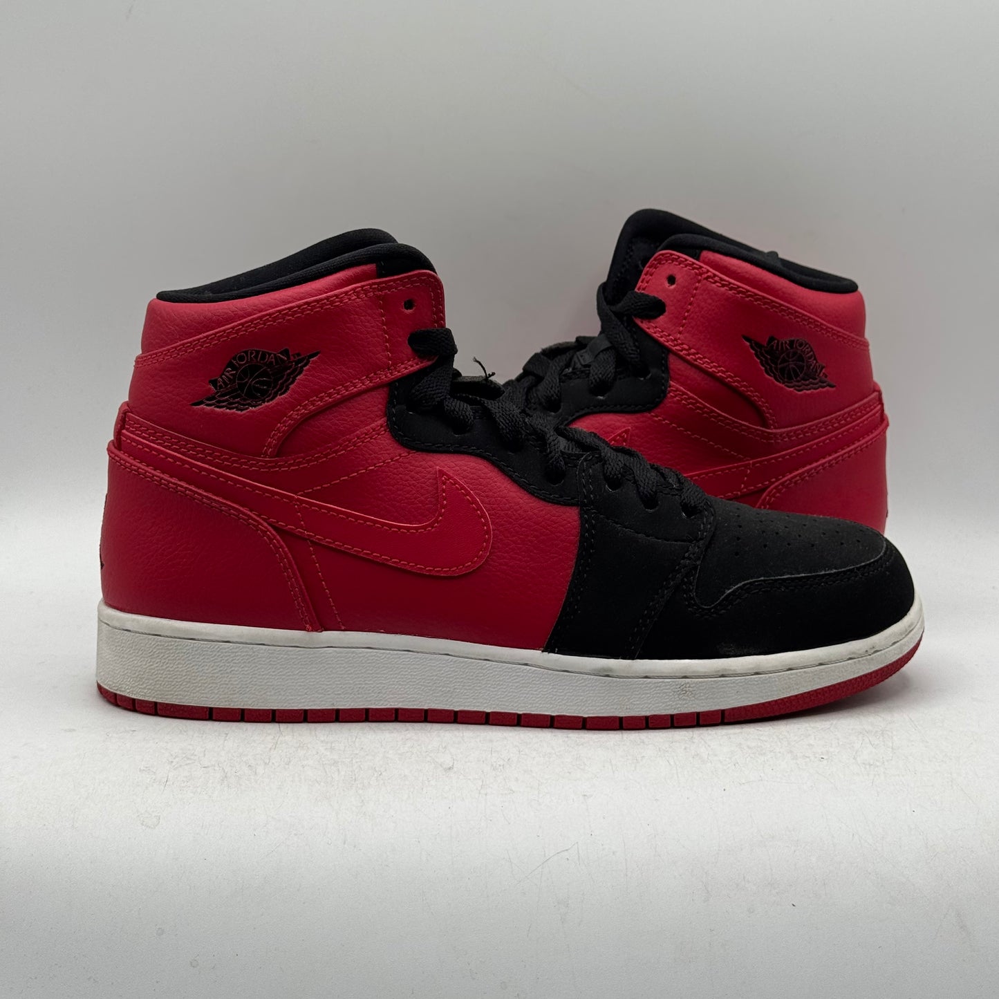 (Used No Box) Jordan 1 High BG Red/Black Size 6Y