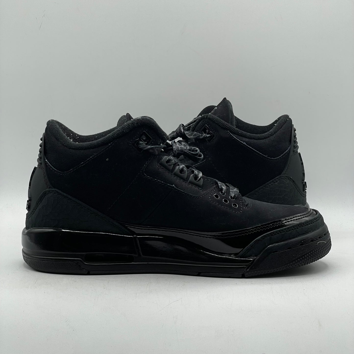 (Used) Jordan 3 Black Cat Size 5Y