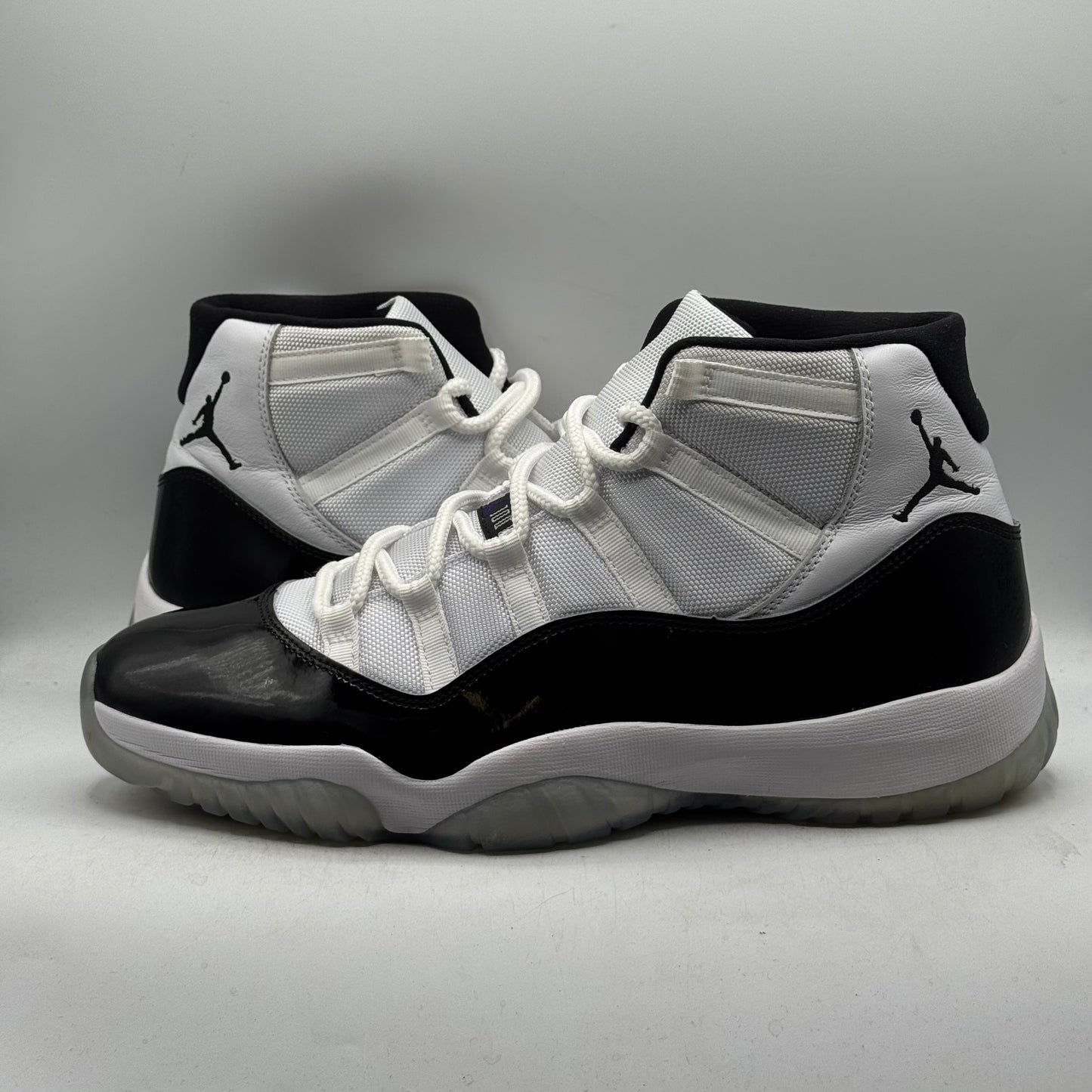 (USED) Jordan 11 Concord (2018) Size 12.5