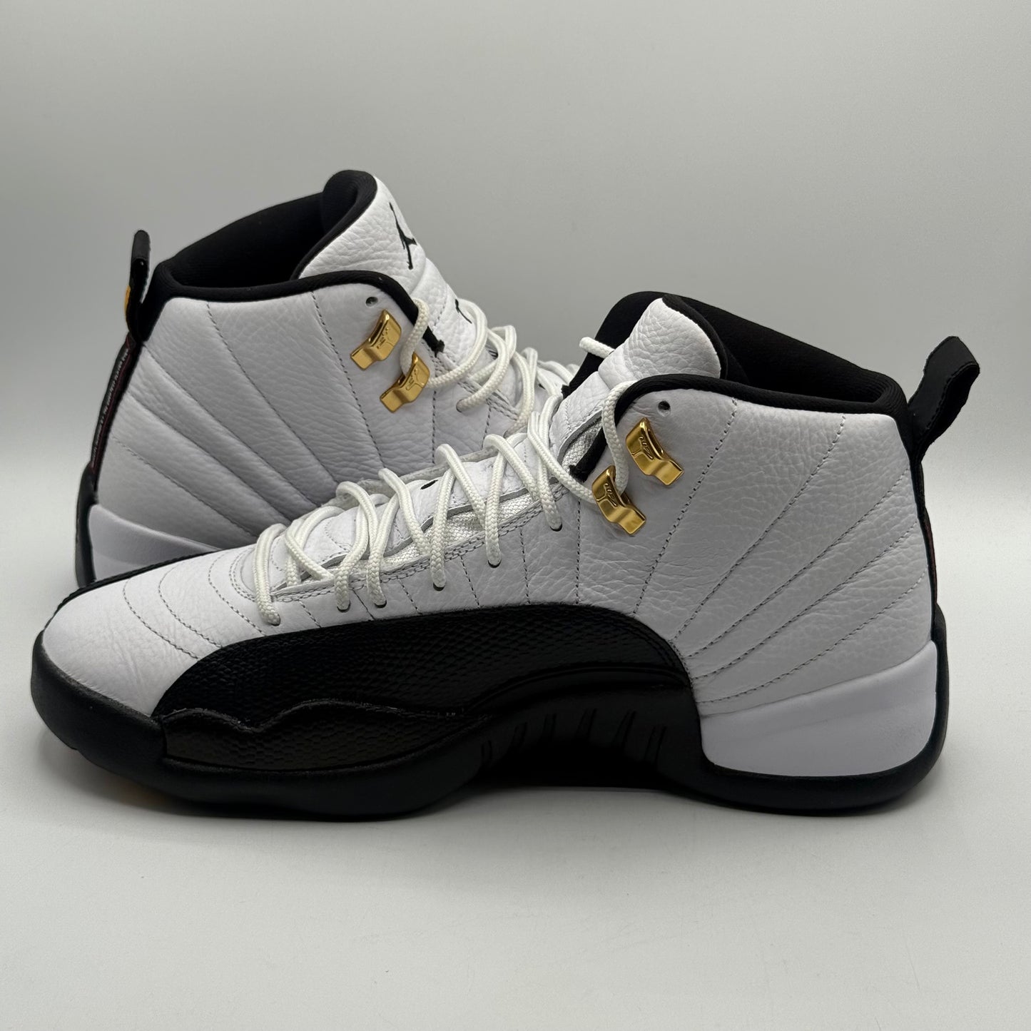 (USED) Jordan 12 Taxi Size 10