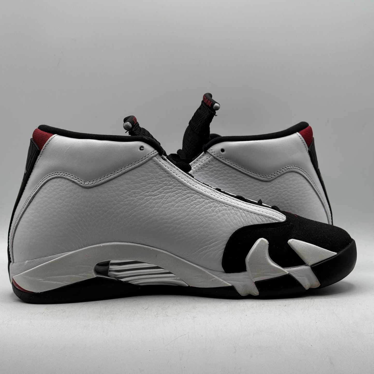 (USED NO BOX) Jordan 14 Black Toe Size 9.5