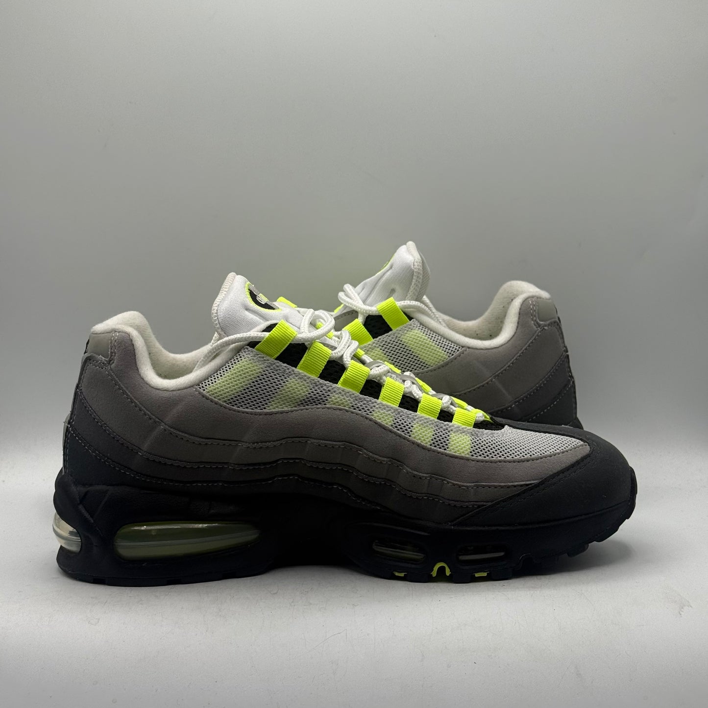 (Used) Nike Air Max 95 OG Big Bubble Neon (25/26) Size 9