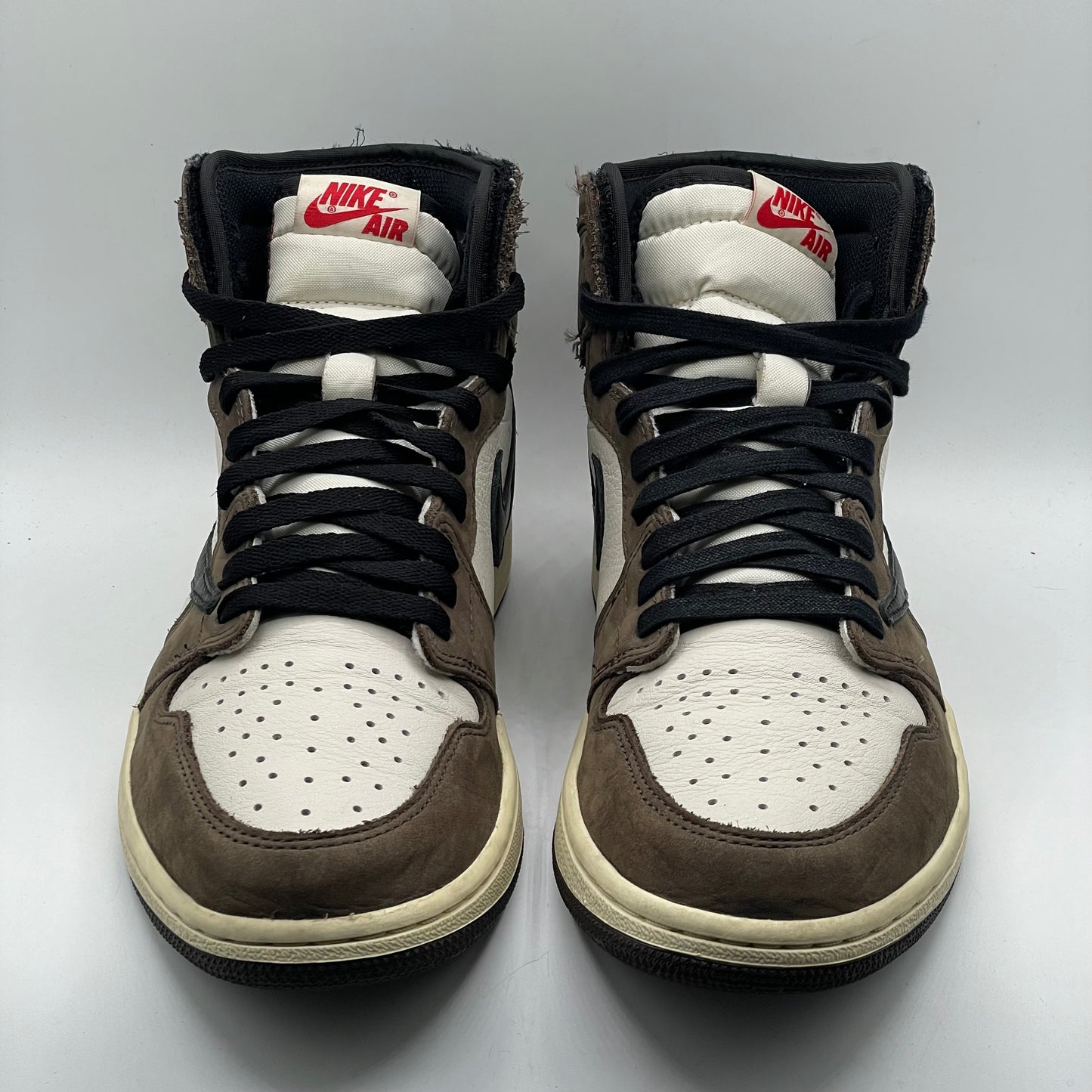 (USED) Jordan 1 High Travis Scott Mocha Size 9.5
