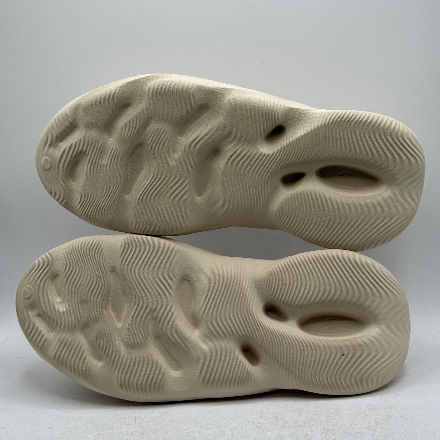 (Used) Yeezy Foam Runner Sand Size 12