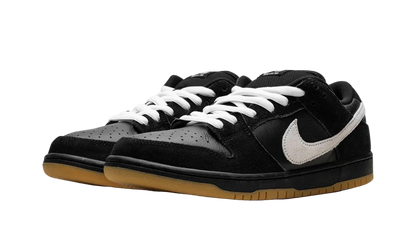 Nike SB Dunk Low Black/White Gum