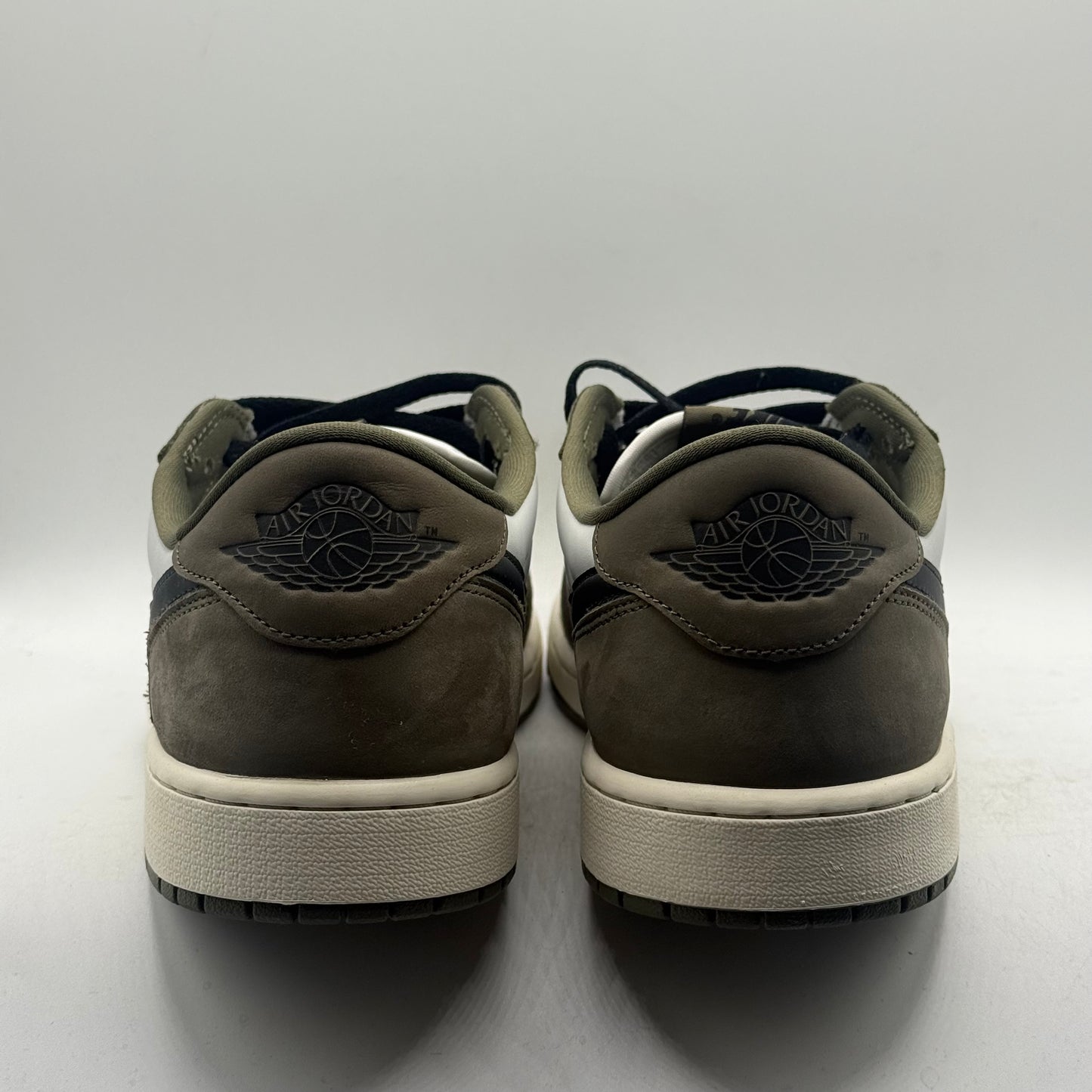 (USED) Jordan 1 Low Medium Olive Size 13