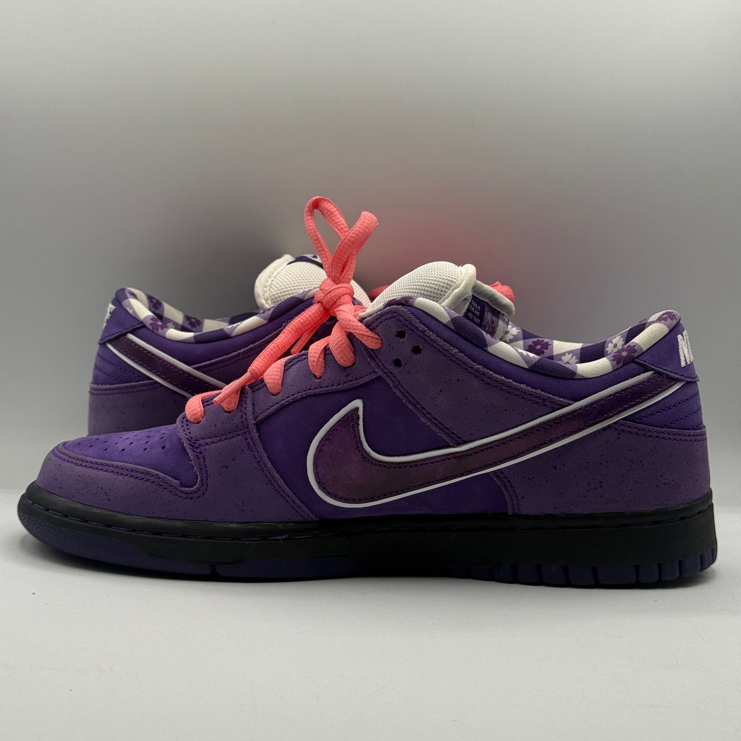 (USED) Nike SB Dunk Low Purple Lobster Size 9