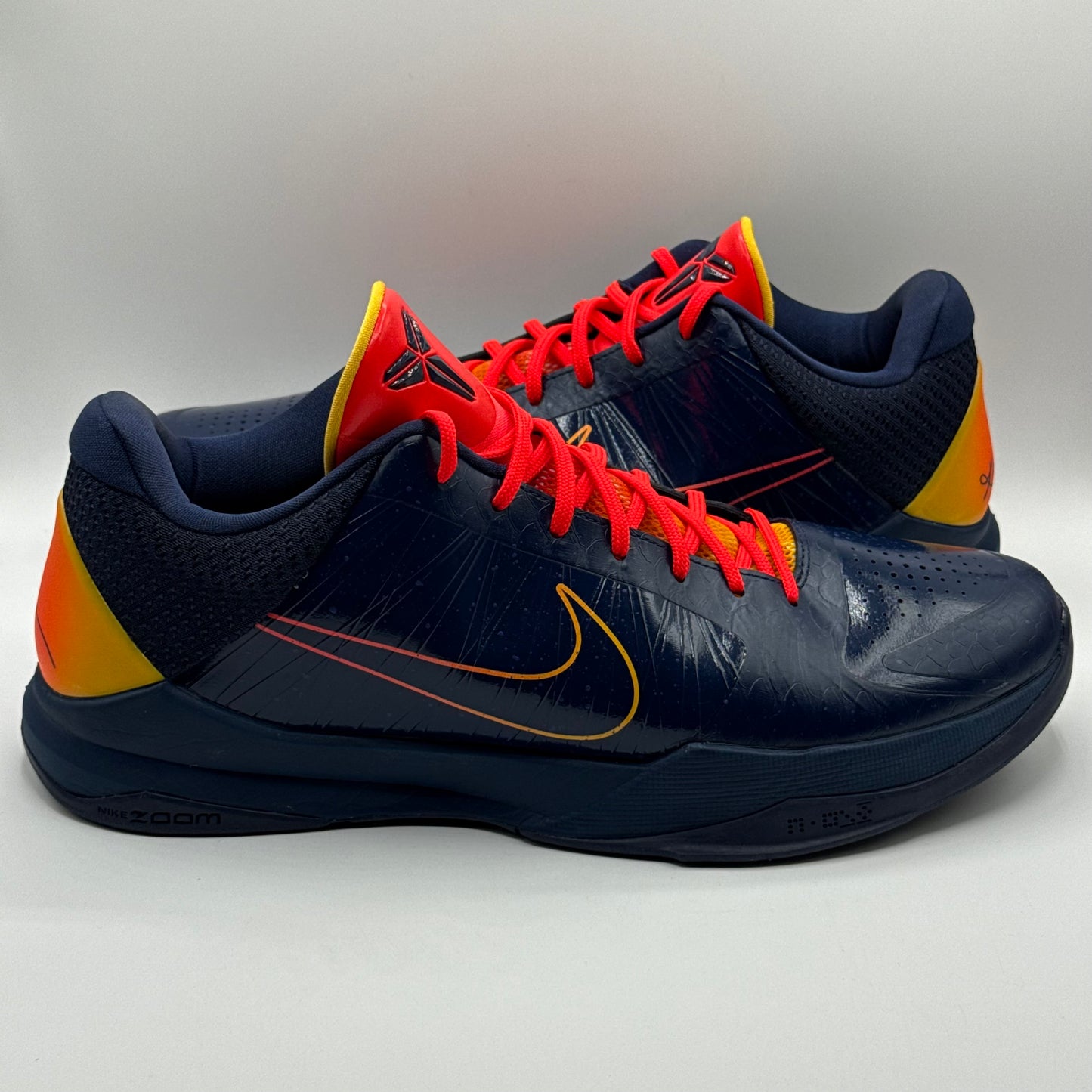 (USED, No Box) Nike Kobe 5 Caitlin Clark Size 14