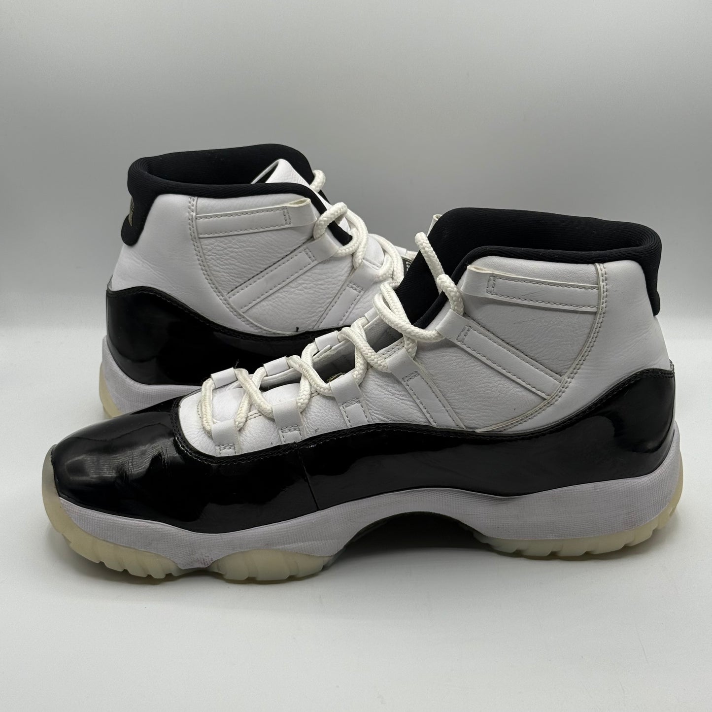 (USED) Jordan 11 Gratitude Size 12