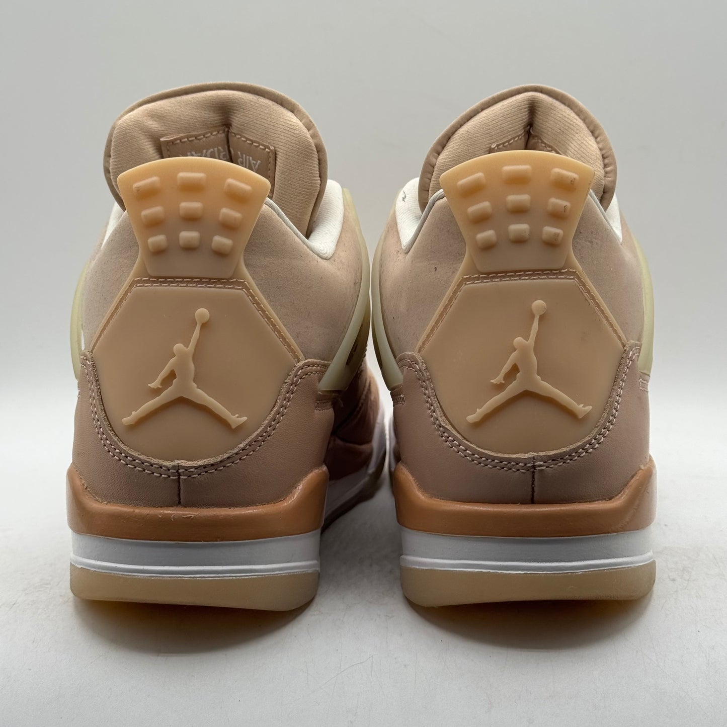 (USED NO BOX) Jordan 4 Shimmer Size 7.5W/6Y