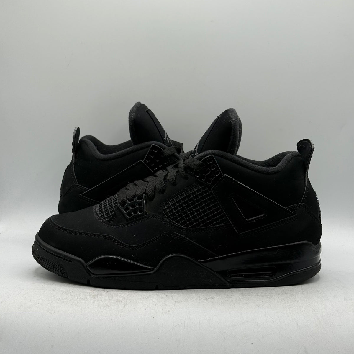 (Used No Box) Jordan 4 Black Cat (2020) Size 8.5
