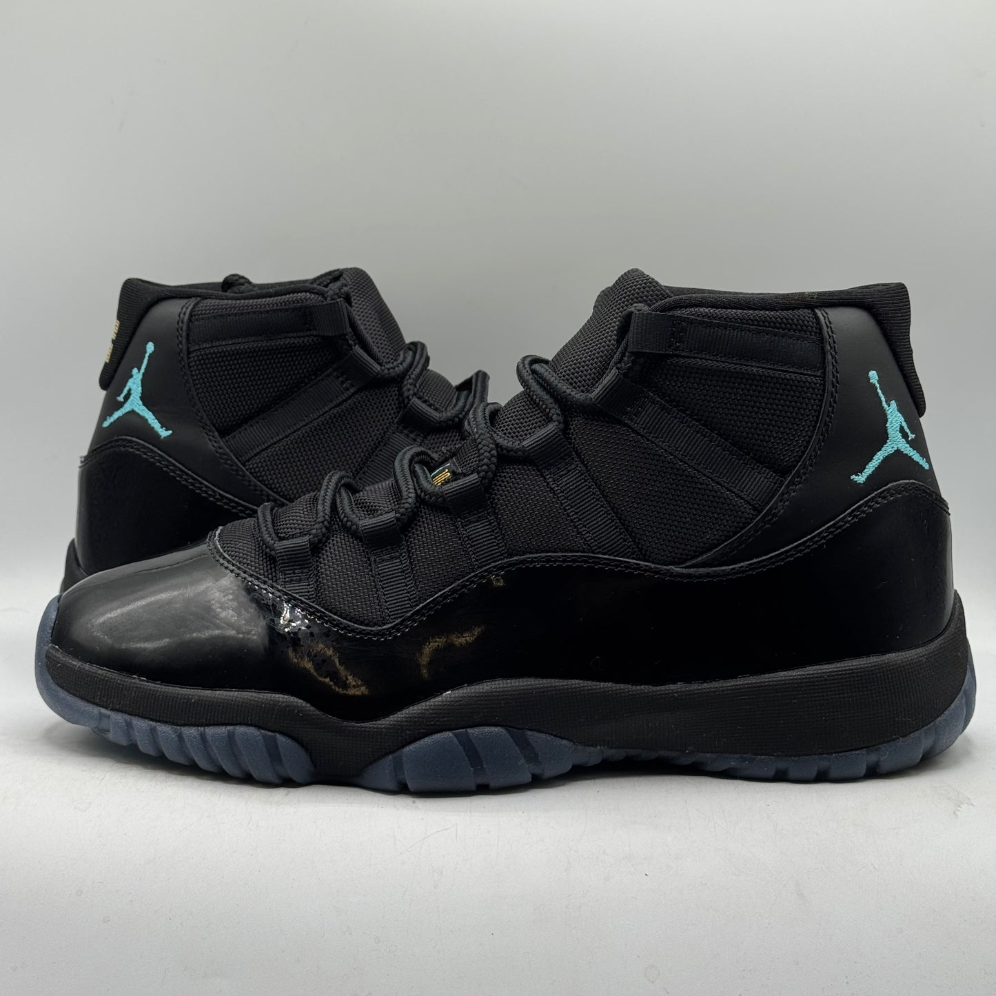 (USED) Jordan 11 Gamma Size 11
