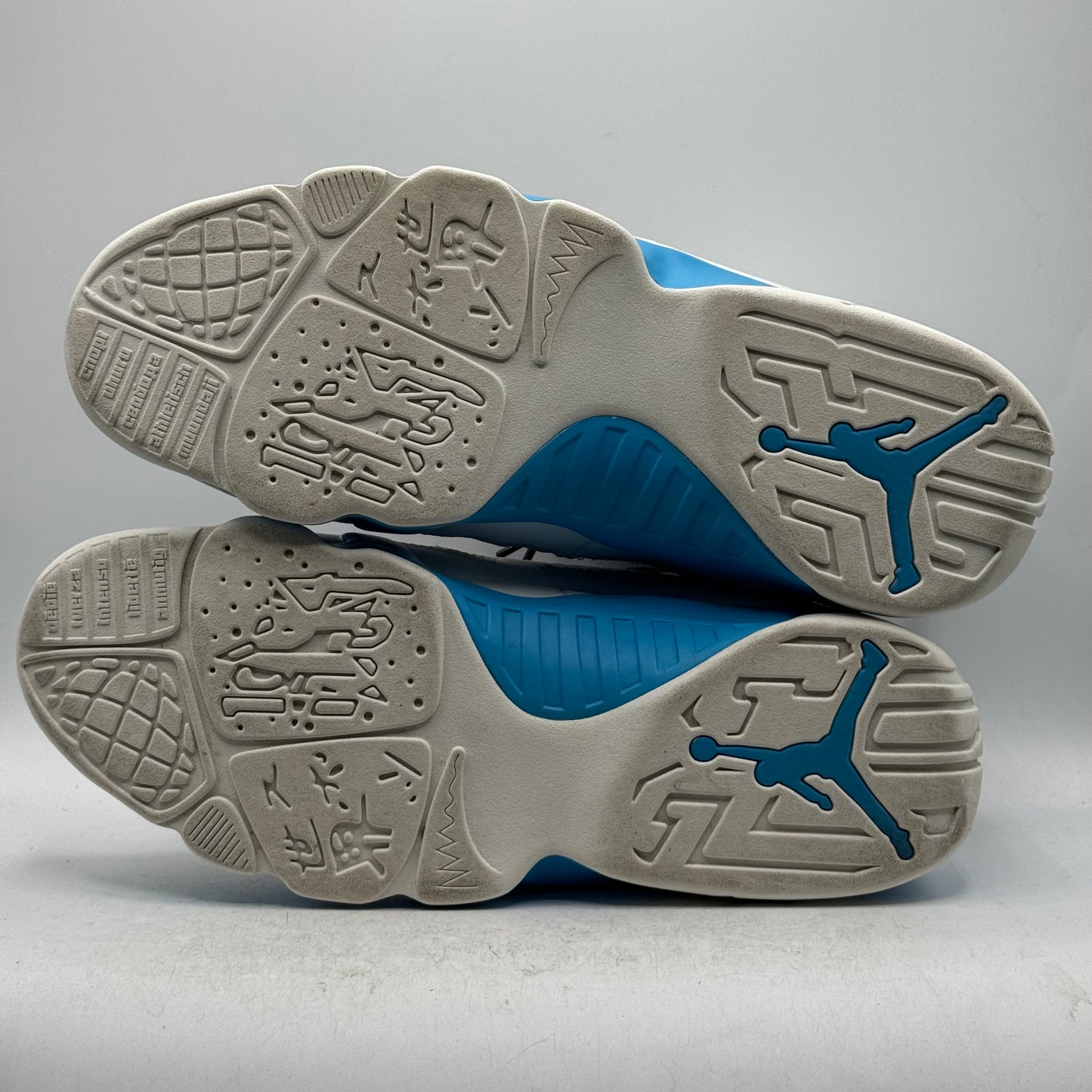 (USED) Jordan 9 Powder Blue Size 13