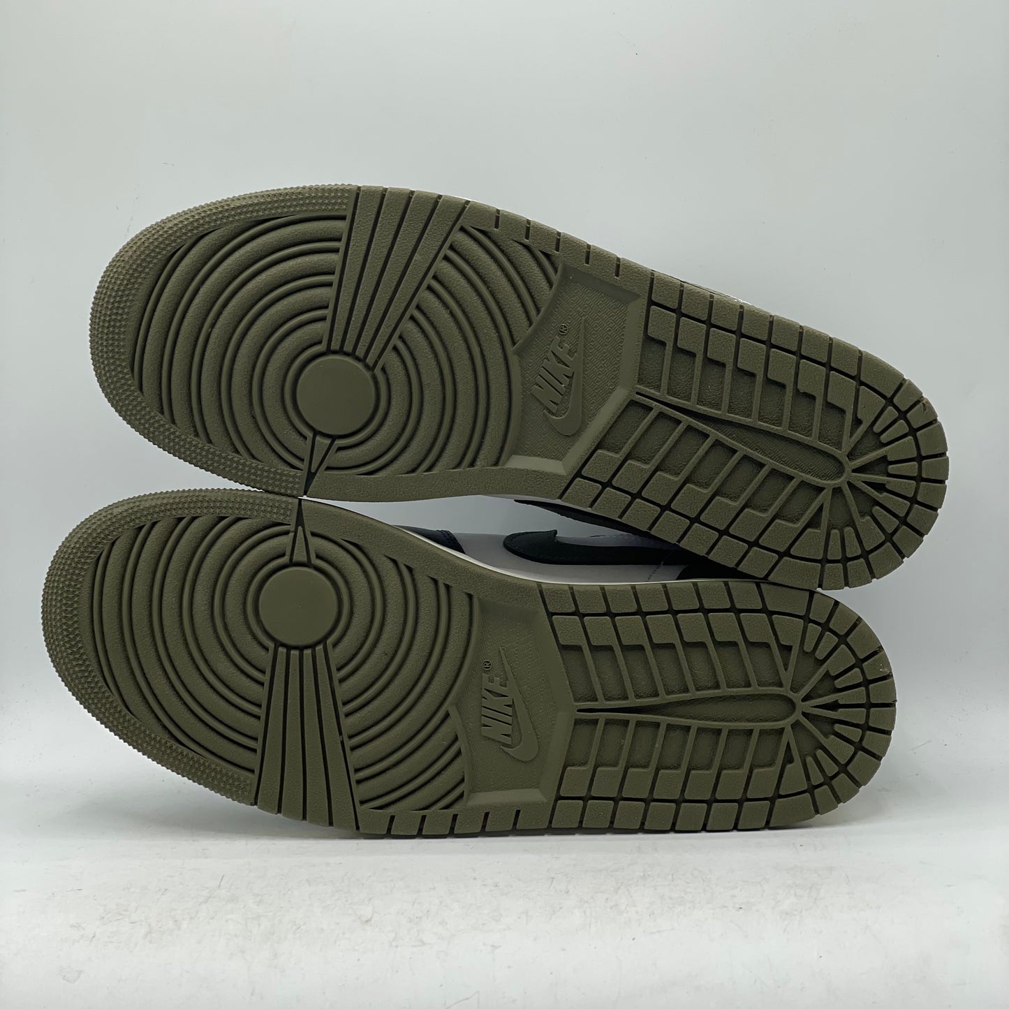 (USED) Jordan 1 Low Black Toe Medium Olive Size 10
