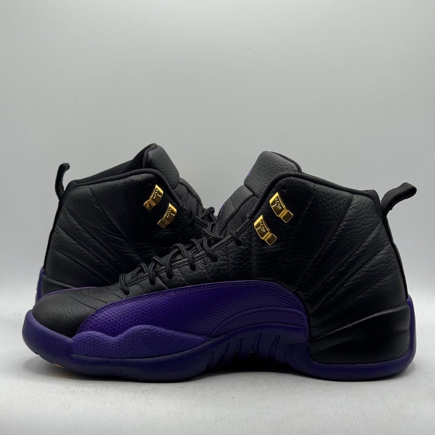 (USED REP BOX) Jordan 12 Field Purple Size 10.5