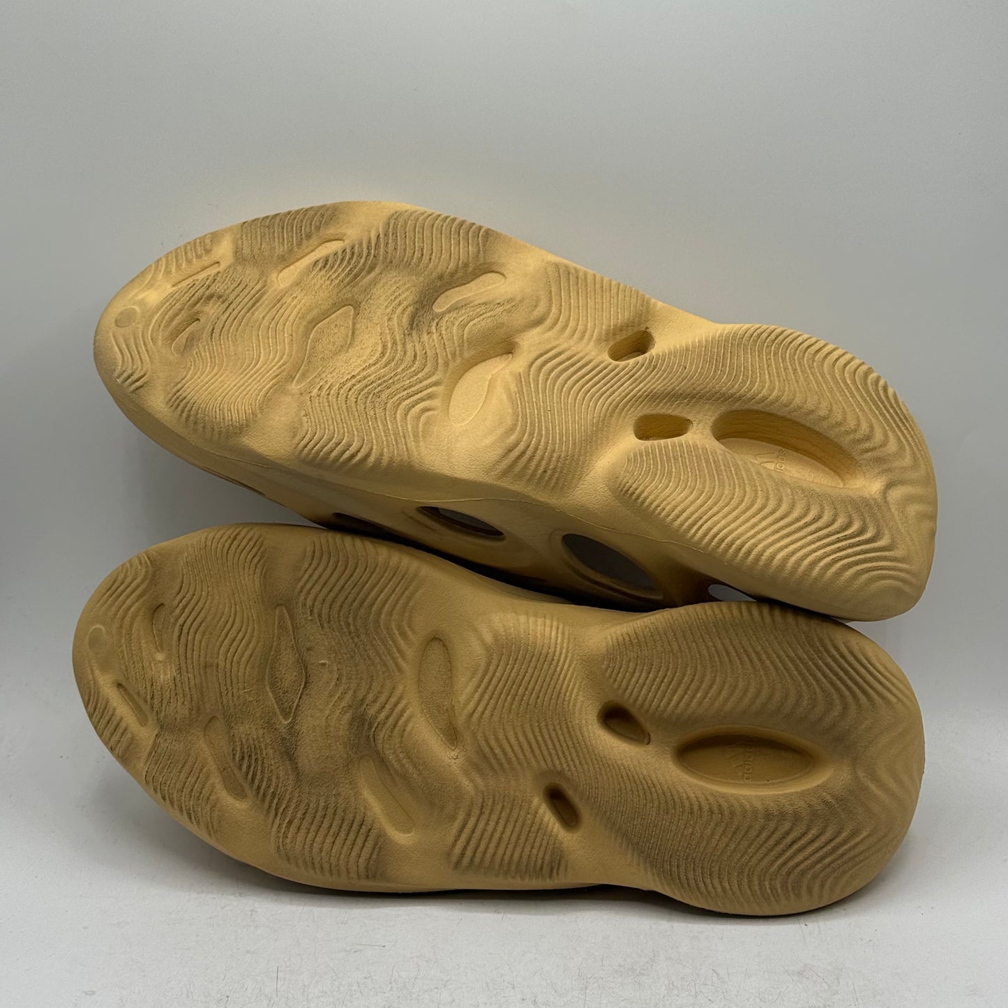 (Used) Yeezy Foam Runner Sulfur Size 13