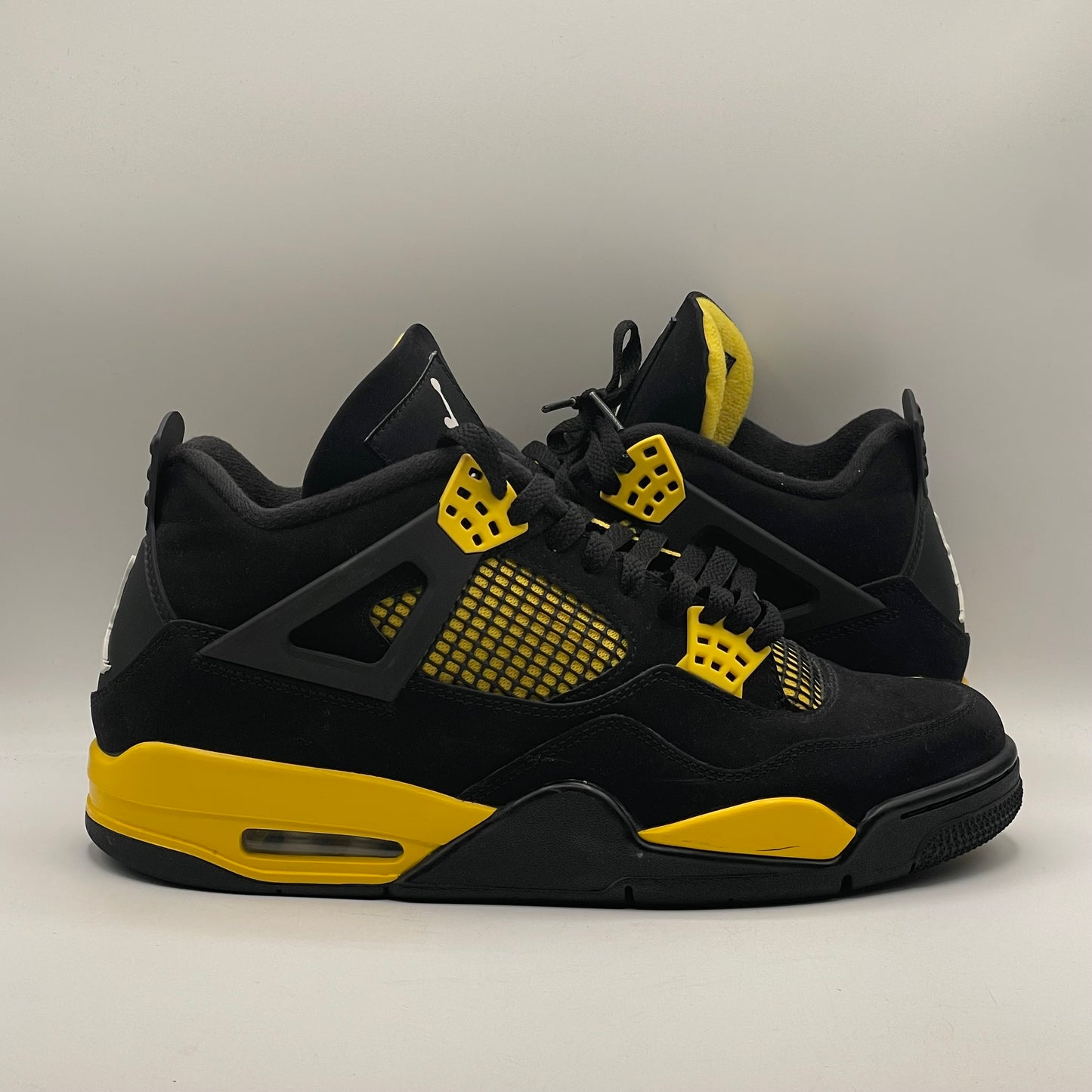 (USED) Jordan 4 Thunder Size 10