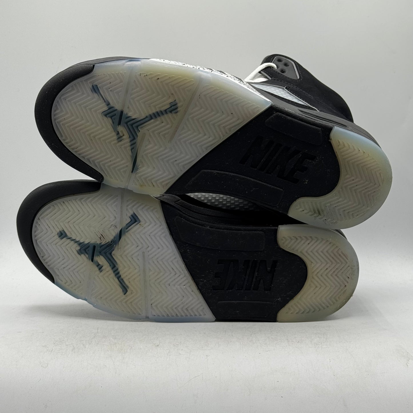 (USED) Jordan 5 Black Metallic Size 9