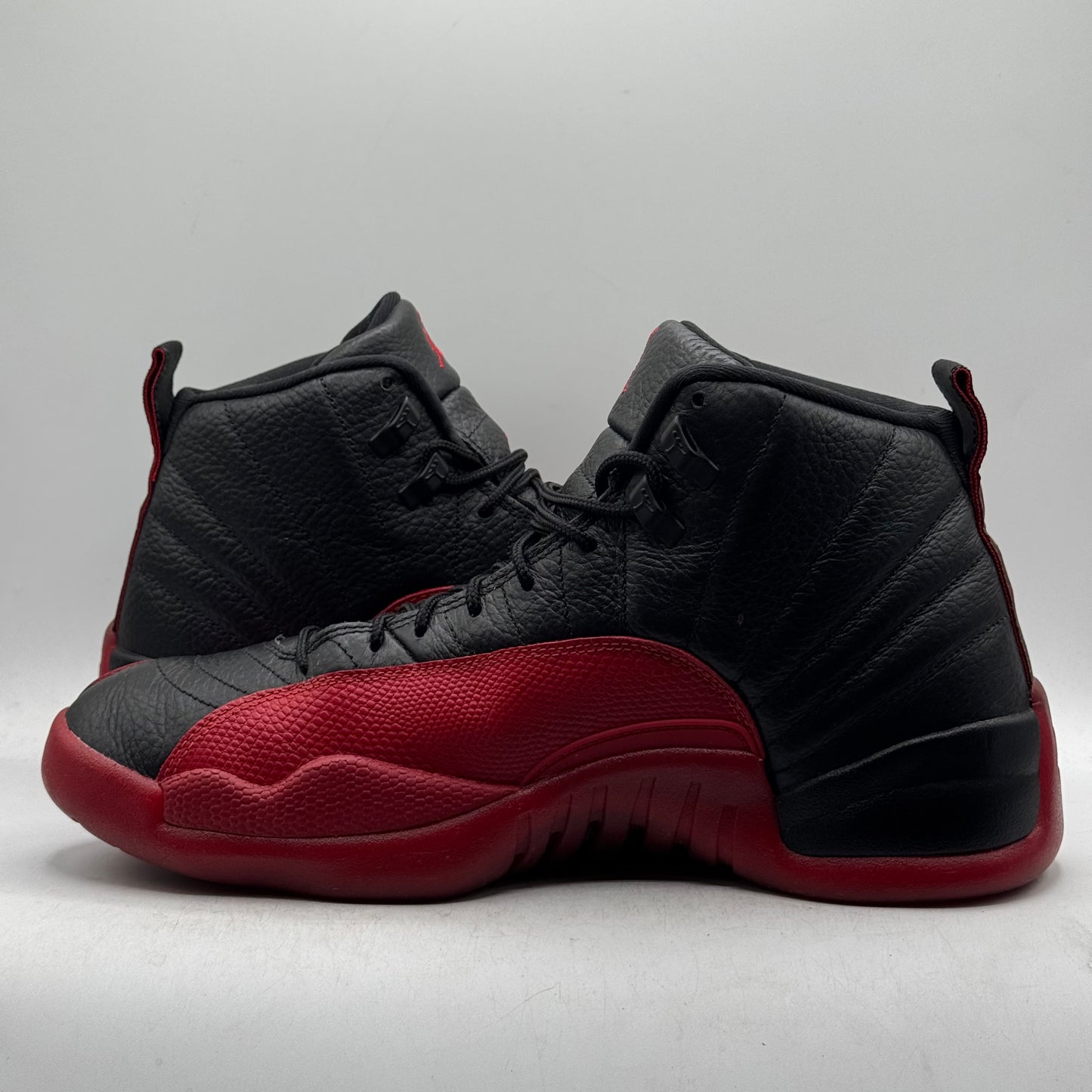 (USED NO BOX) Jordan 12 Flu Game Size 12