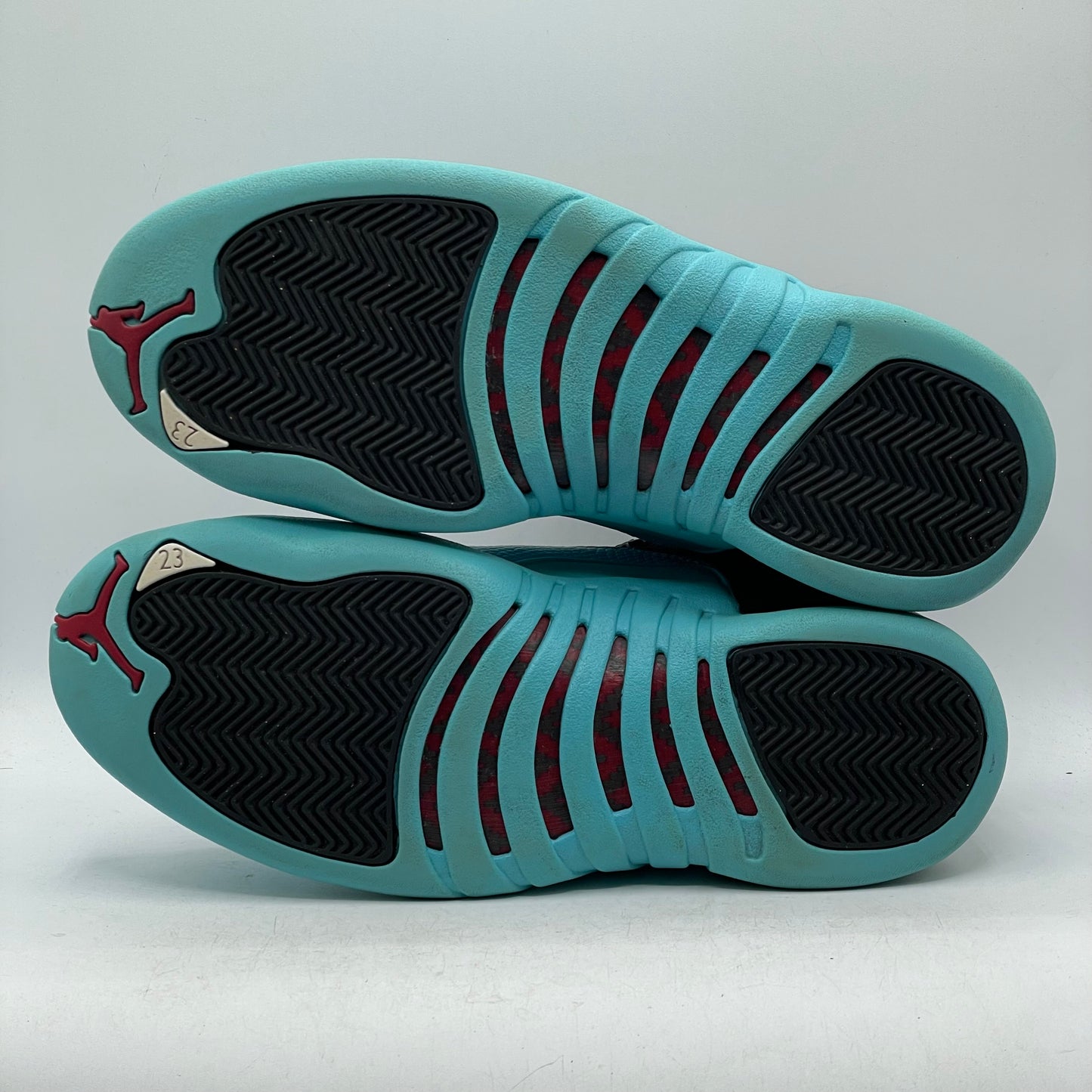 (USED) Jordan 12 Gamma Blue Size 8.5