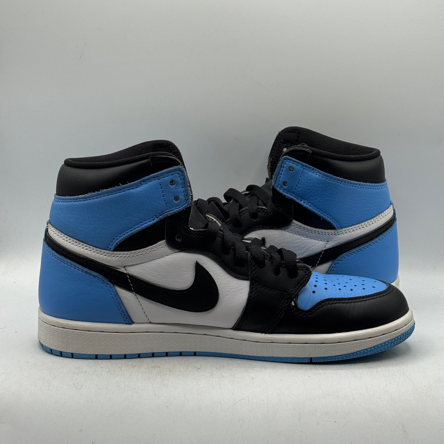 (Used) Jordan 1 High UNC Toe Size 8