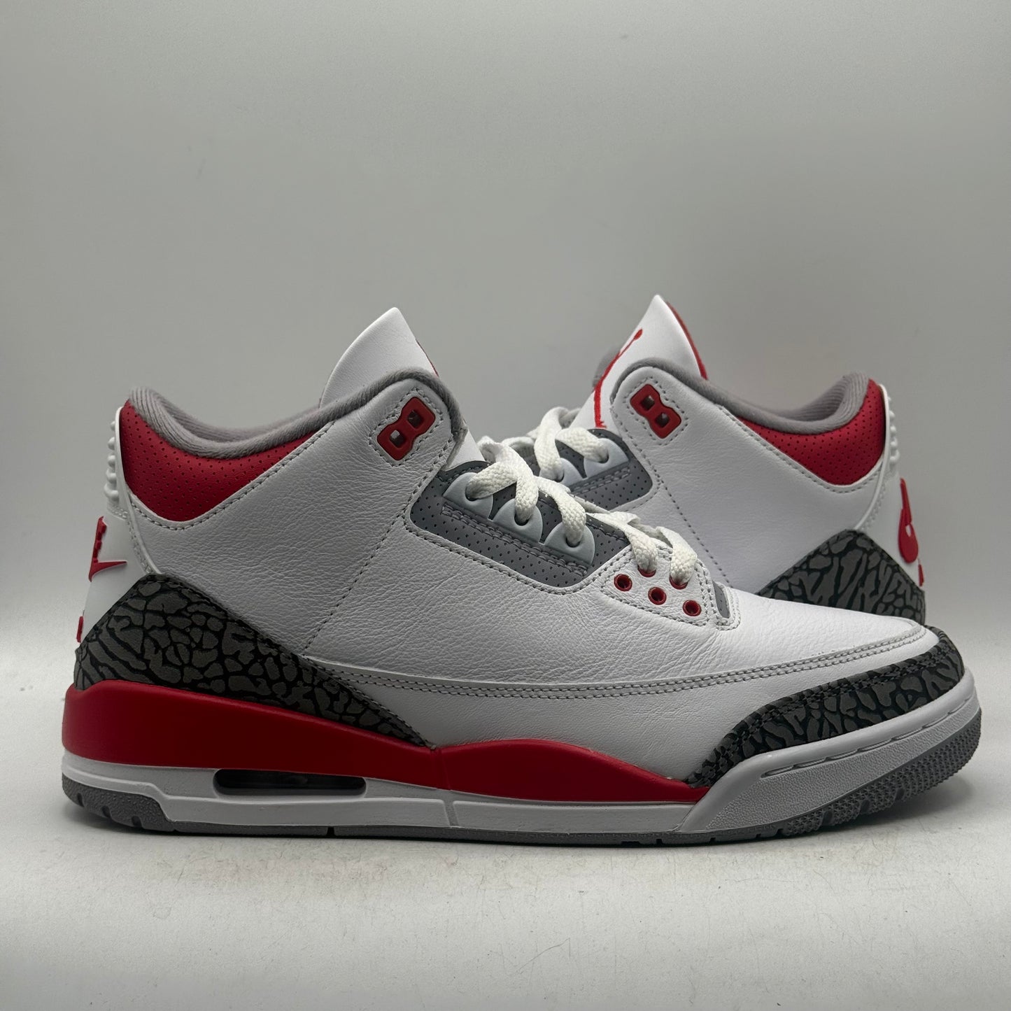 (USED) Jordan 3 Fire Red (2022) Size 9.5