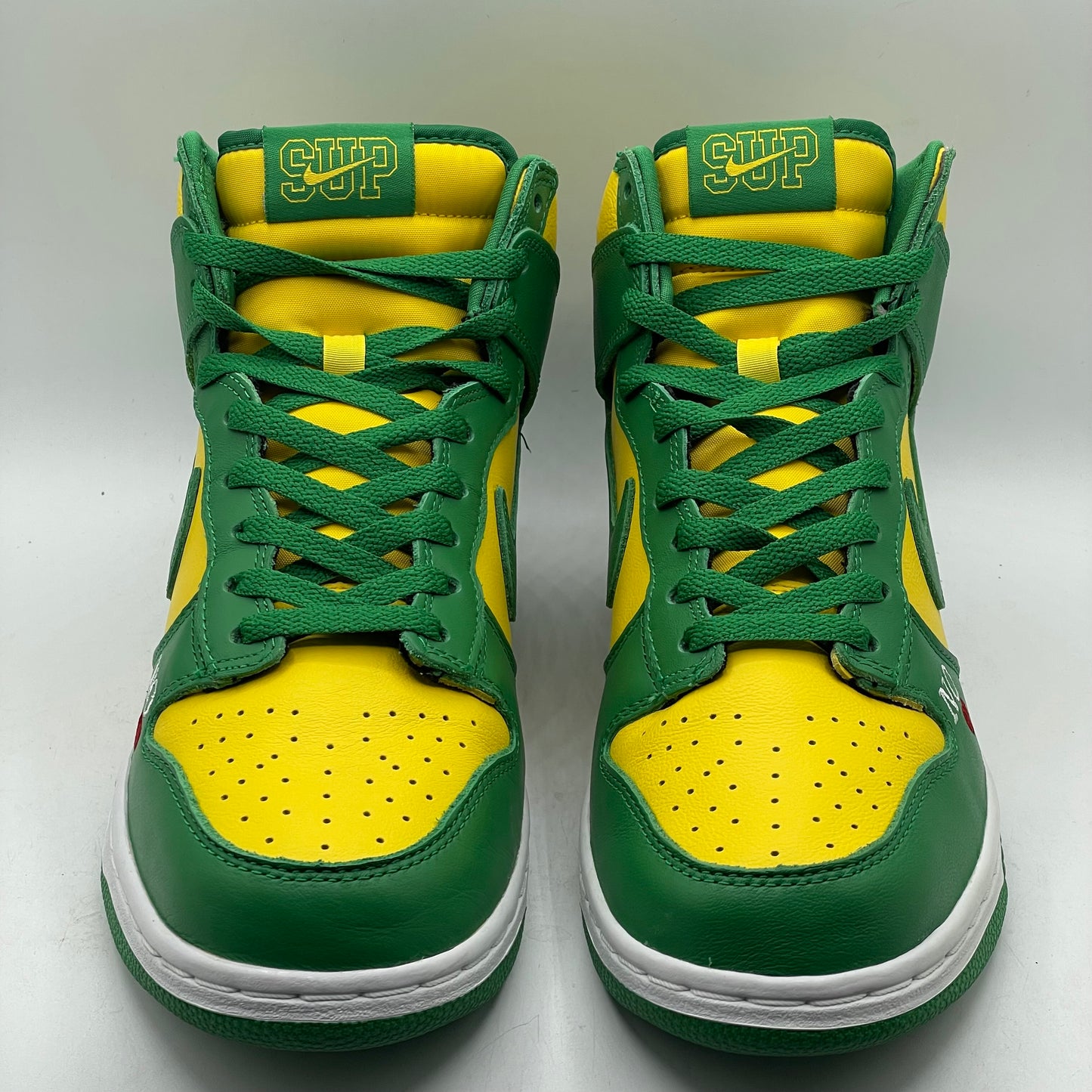 (USED) NIke SB Dunk High Supreme Brazil Size 8