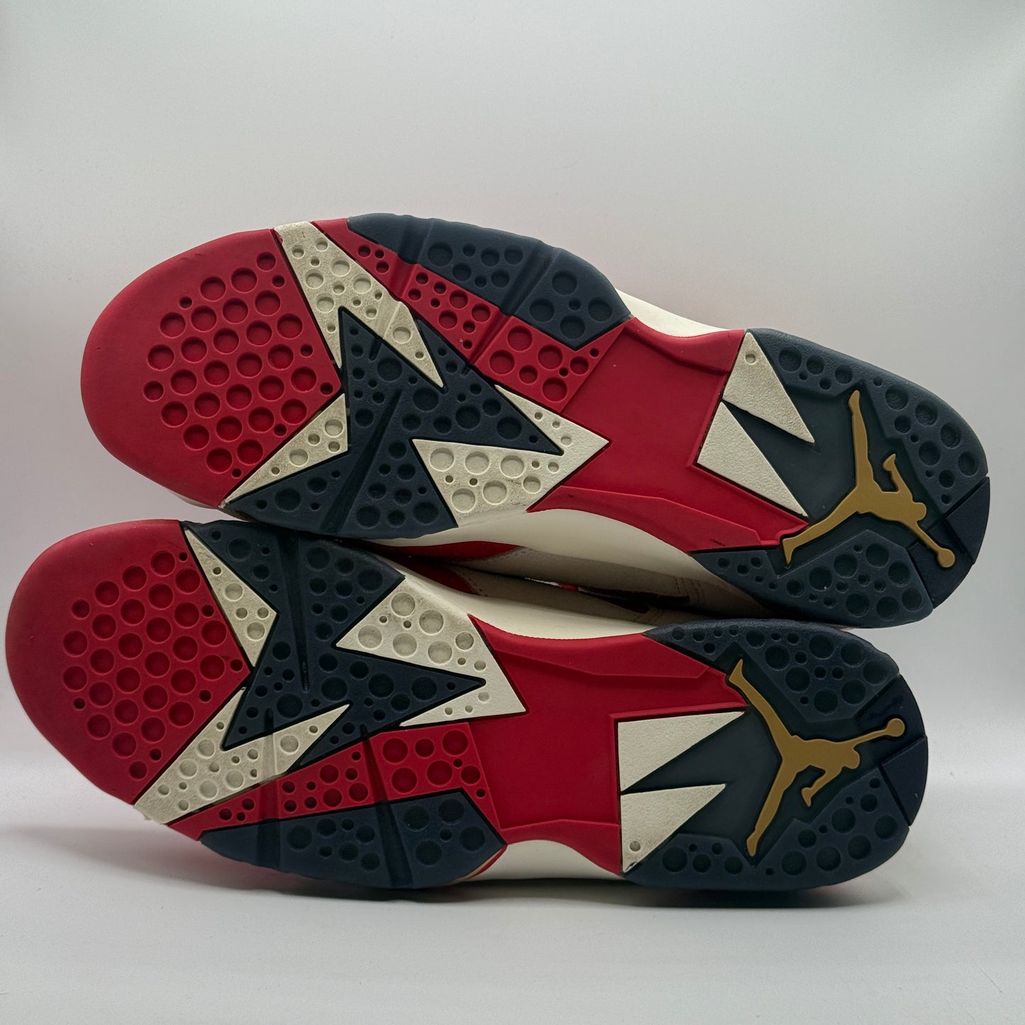 (USED) Jordan 7 Trophy Room Size 11