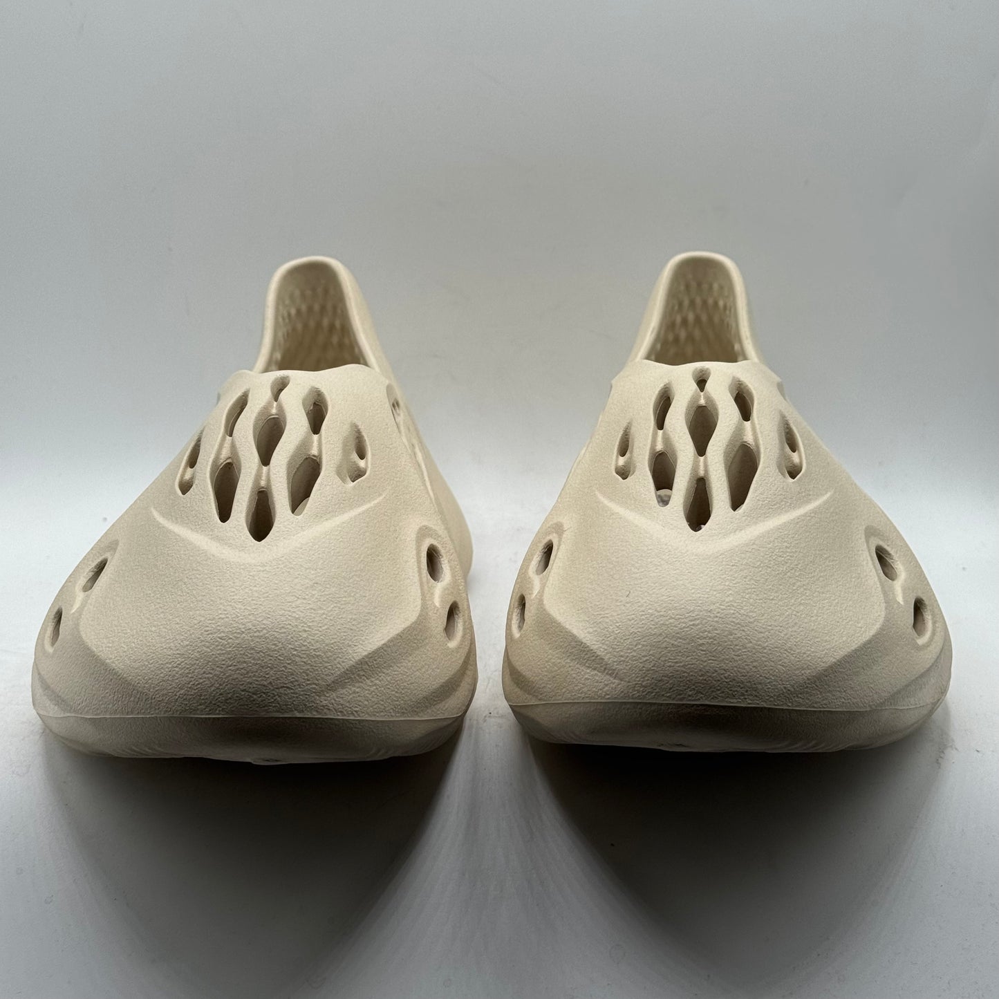 (Used) Yeezy Foam Runner Sand Size 12