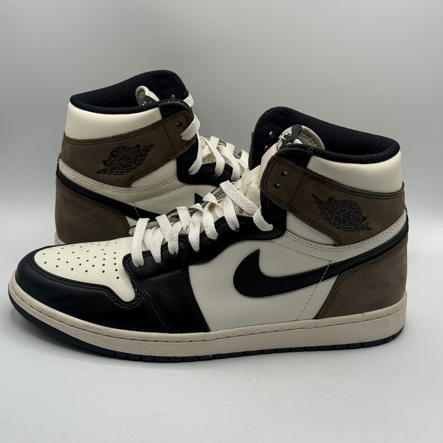 (USED) Jordan 1 High Mocha Size 11.5