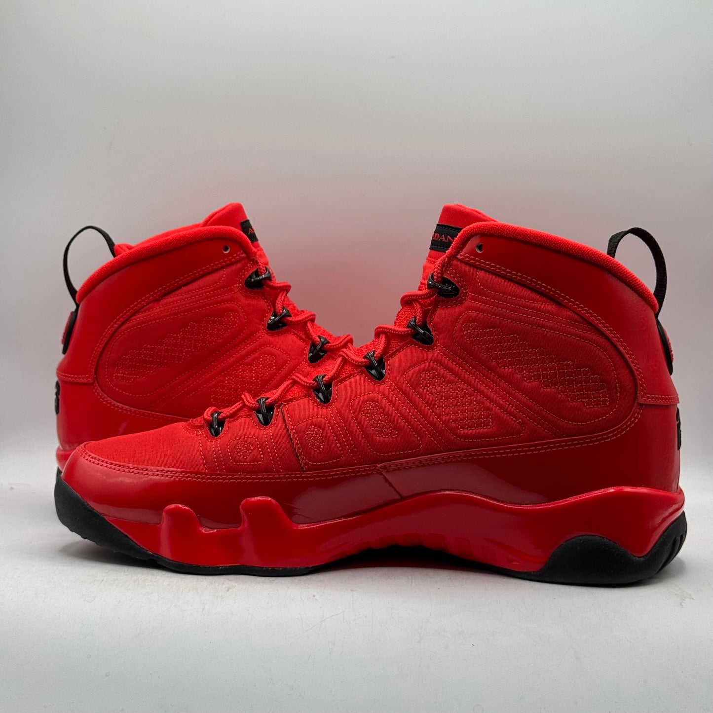 (USED) Jordan 9 Chile Red Size 11